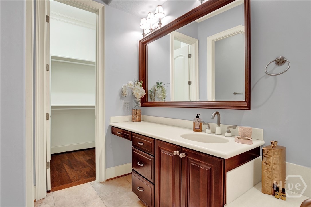 Undisclosed Address, Savannah, GA, 31419