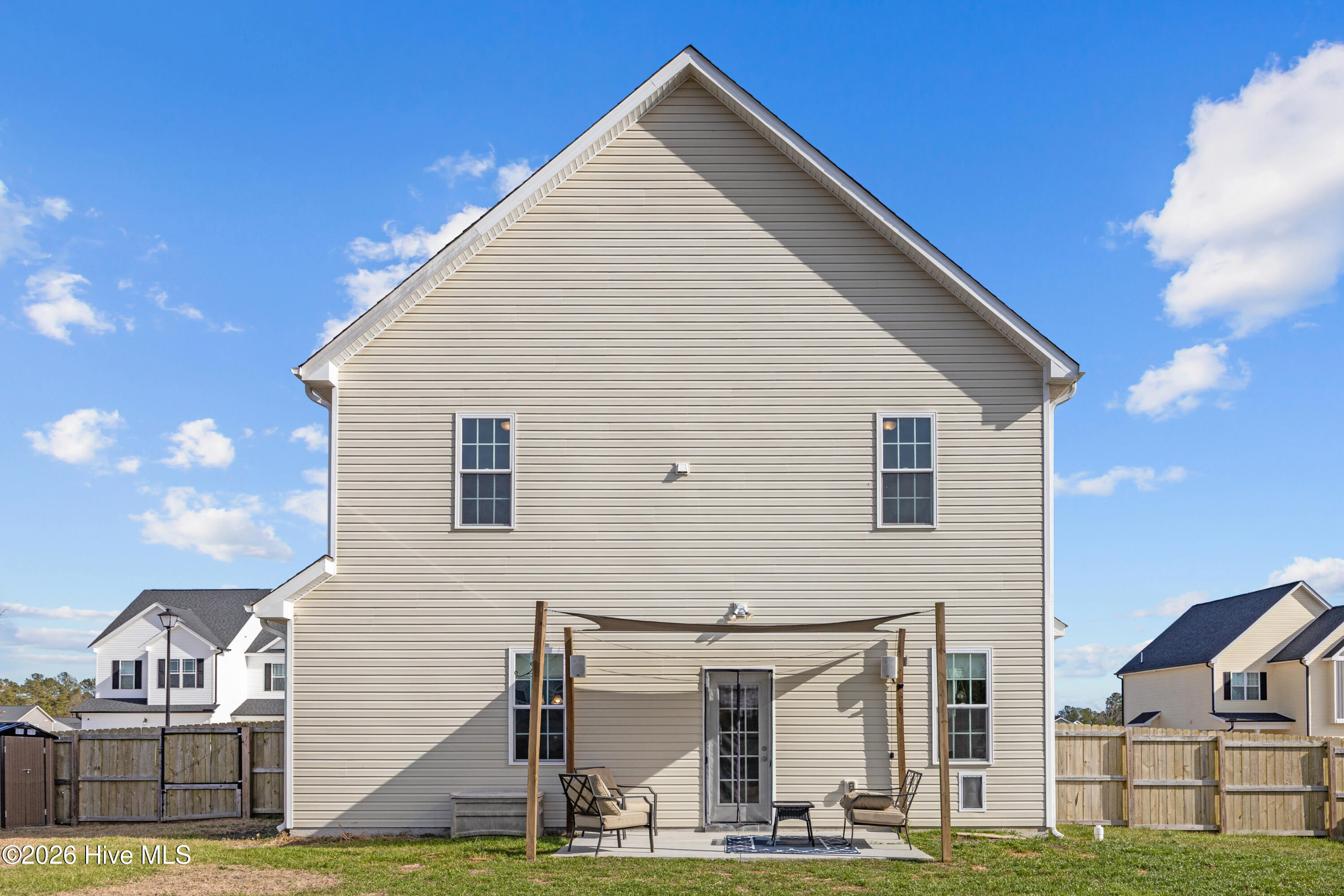 100559534 | Photo 43