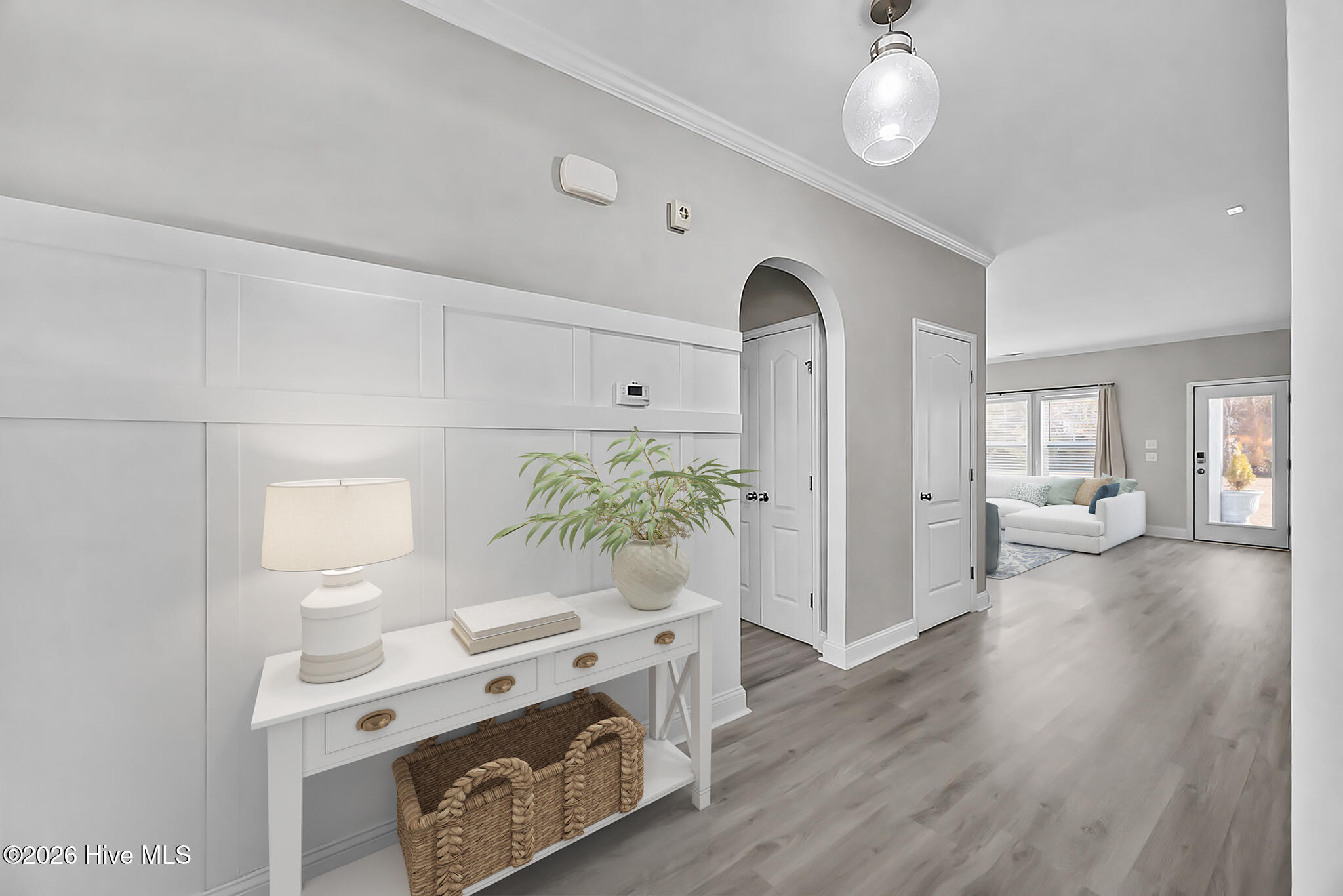 100561855 | Photo 12