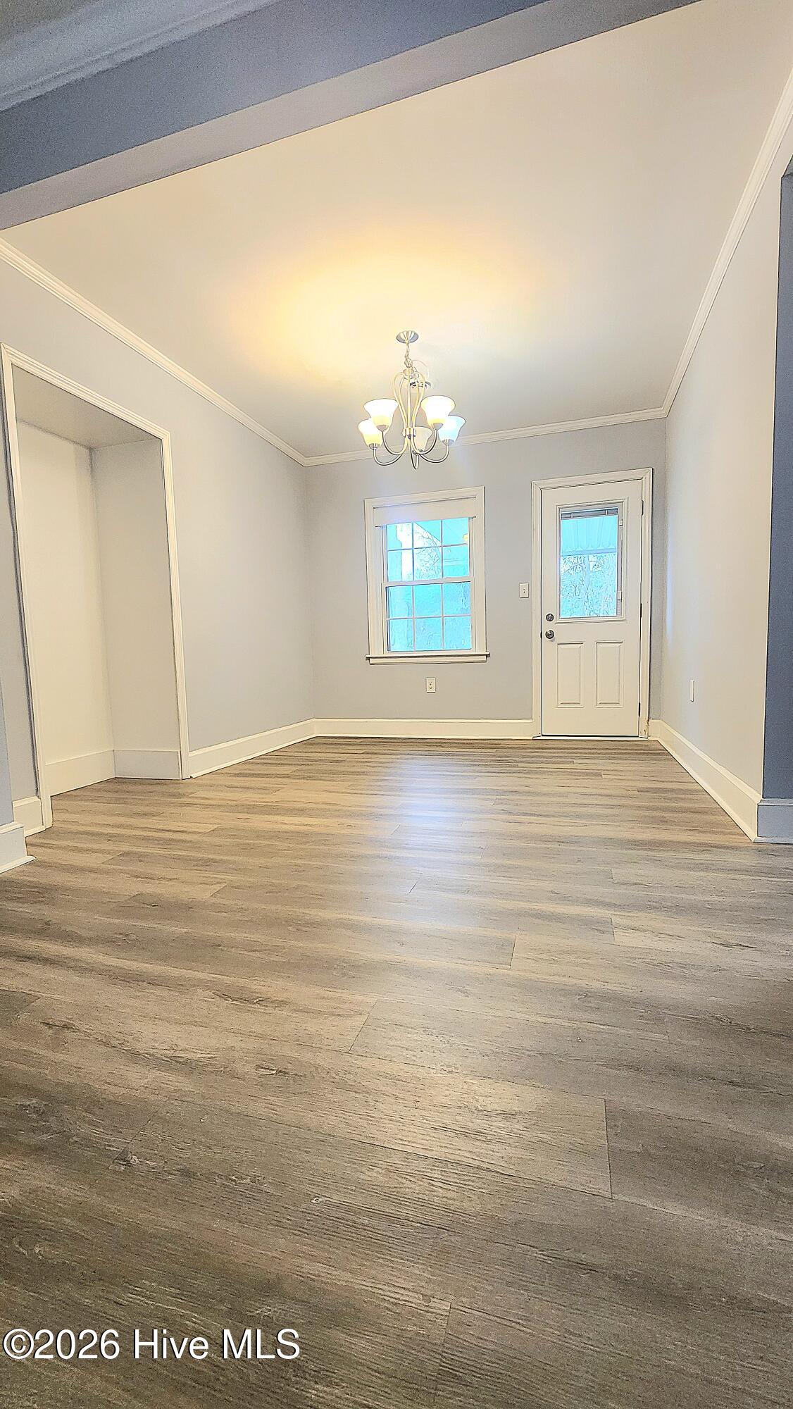 100555021 | Photo 13