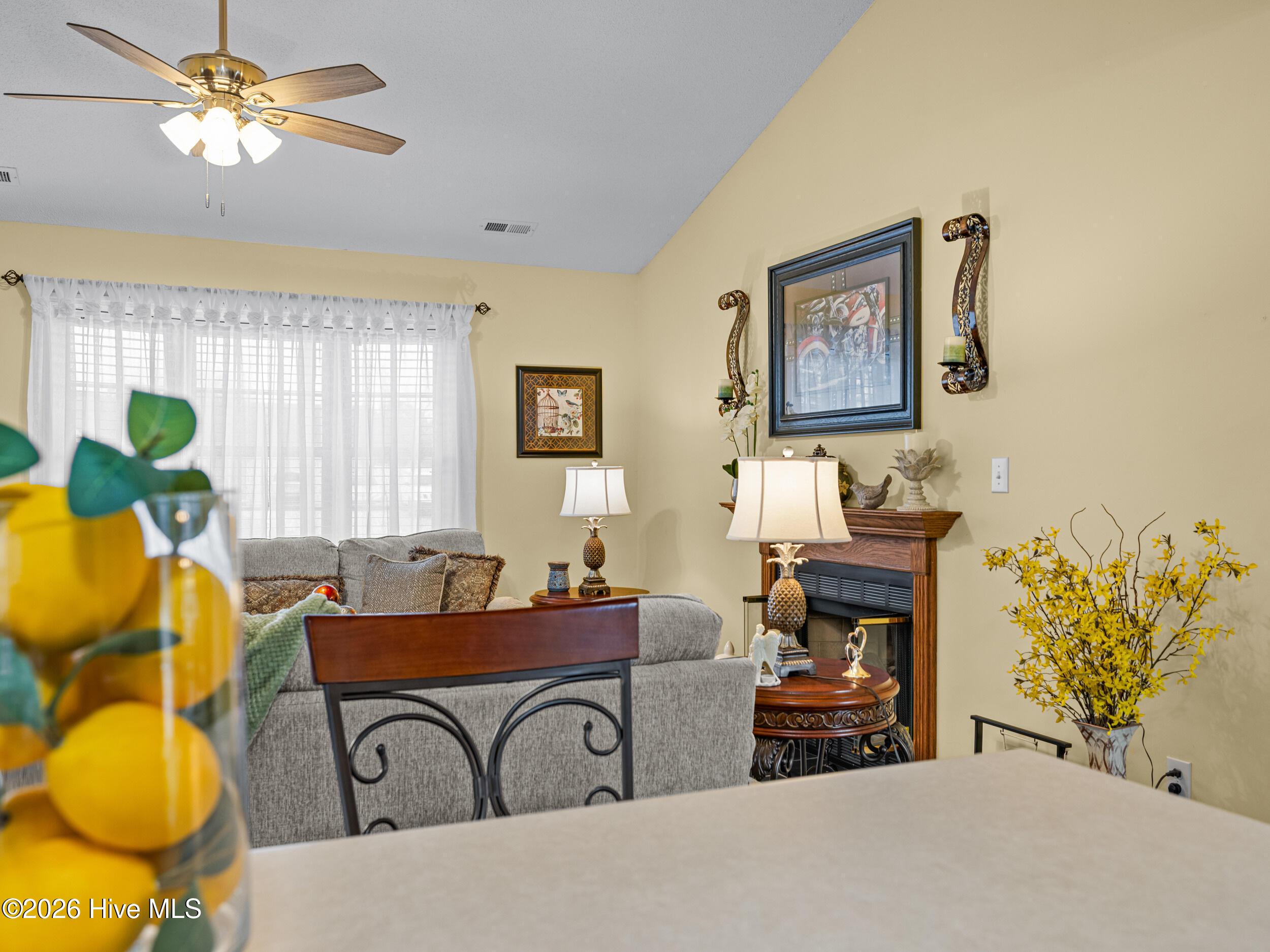 100551107 | Photo 34