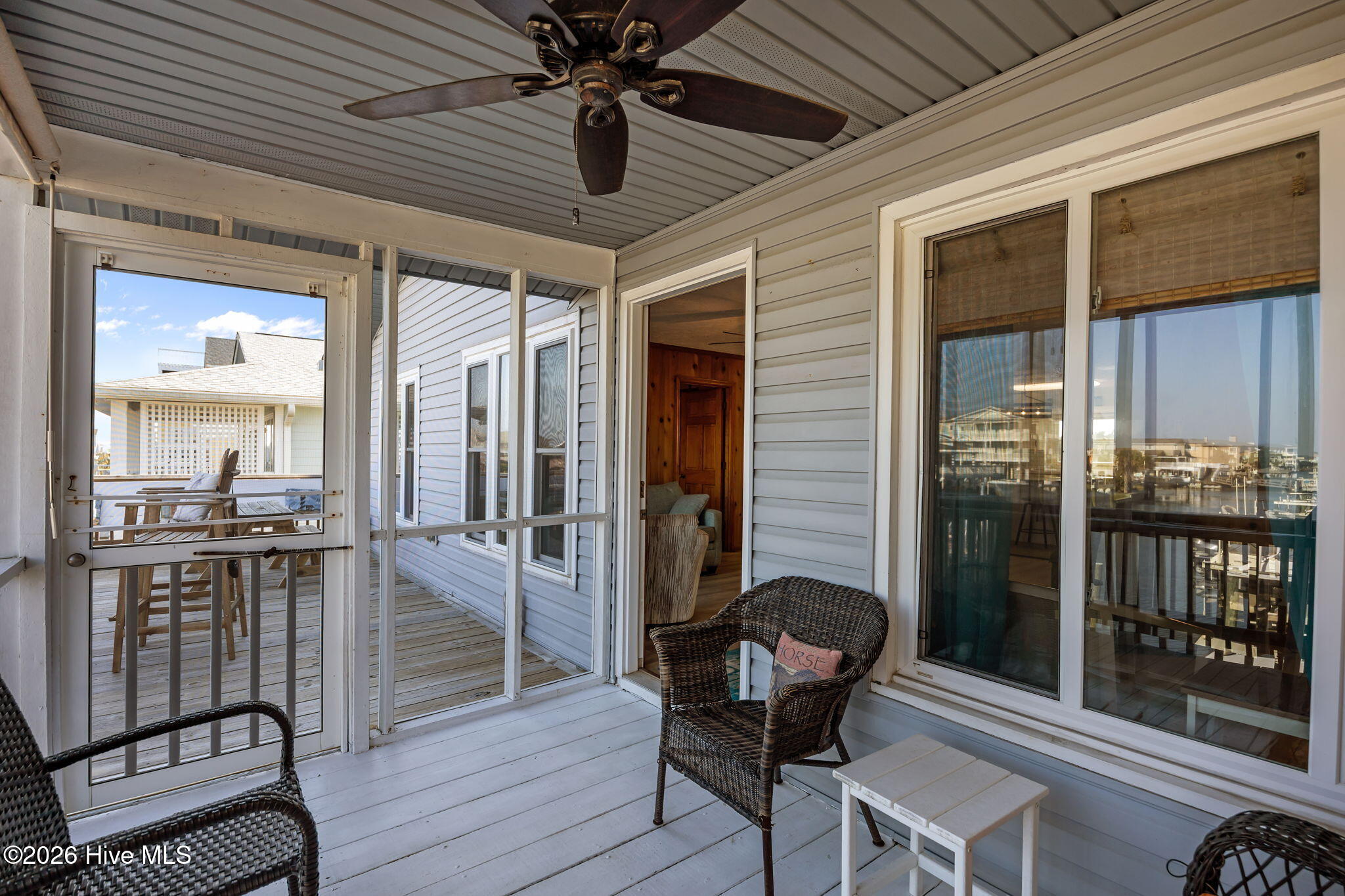 100545181 | Photo 26