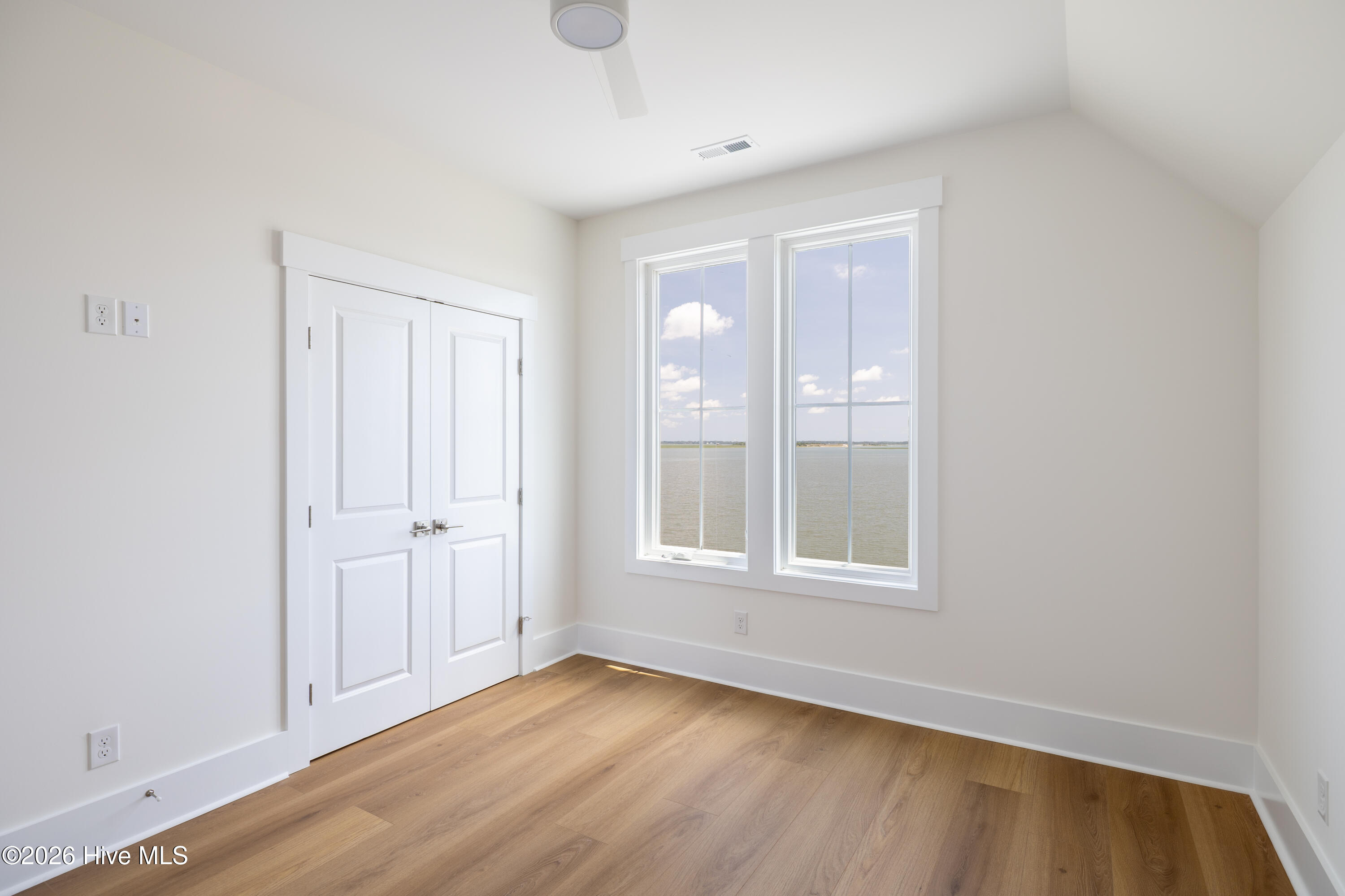 514 N 11th Street B,Morehead City