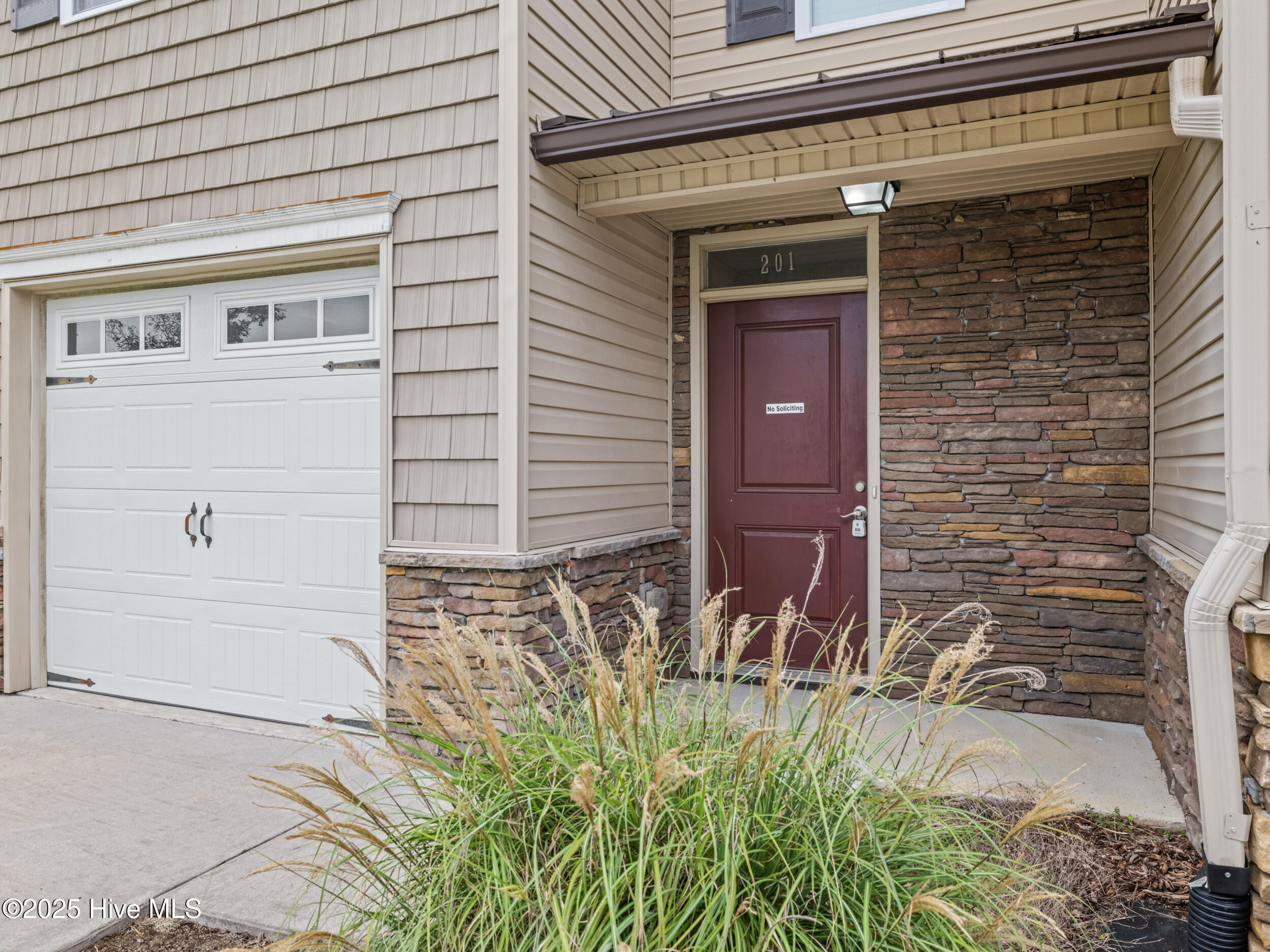 201 Boyington Place Road,Midway Park