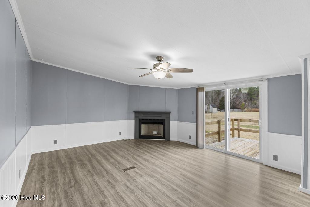 100555089 | Photo 17