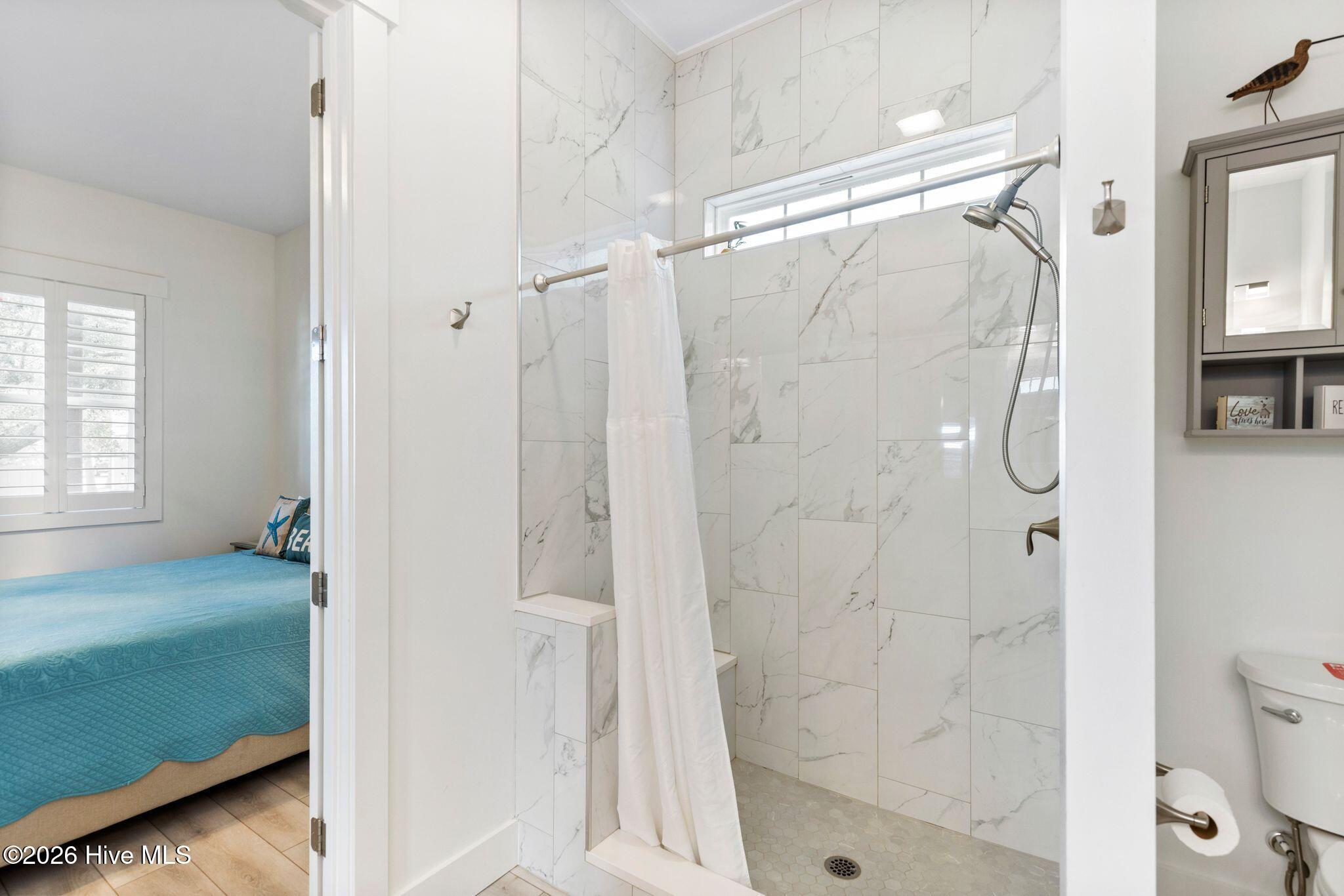 100551574 | Photo 65