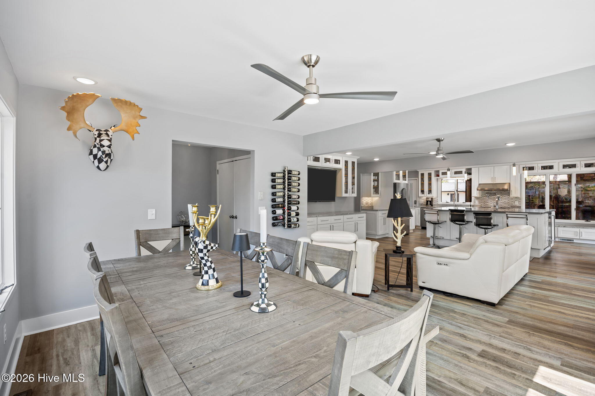 100560394 | Photo 30