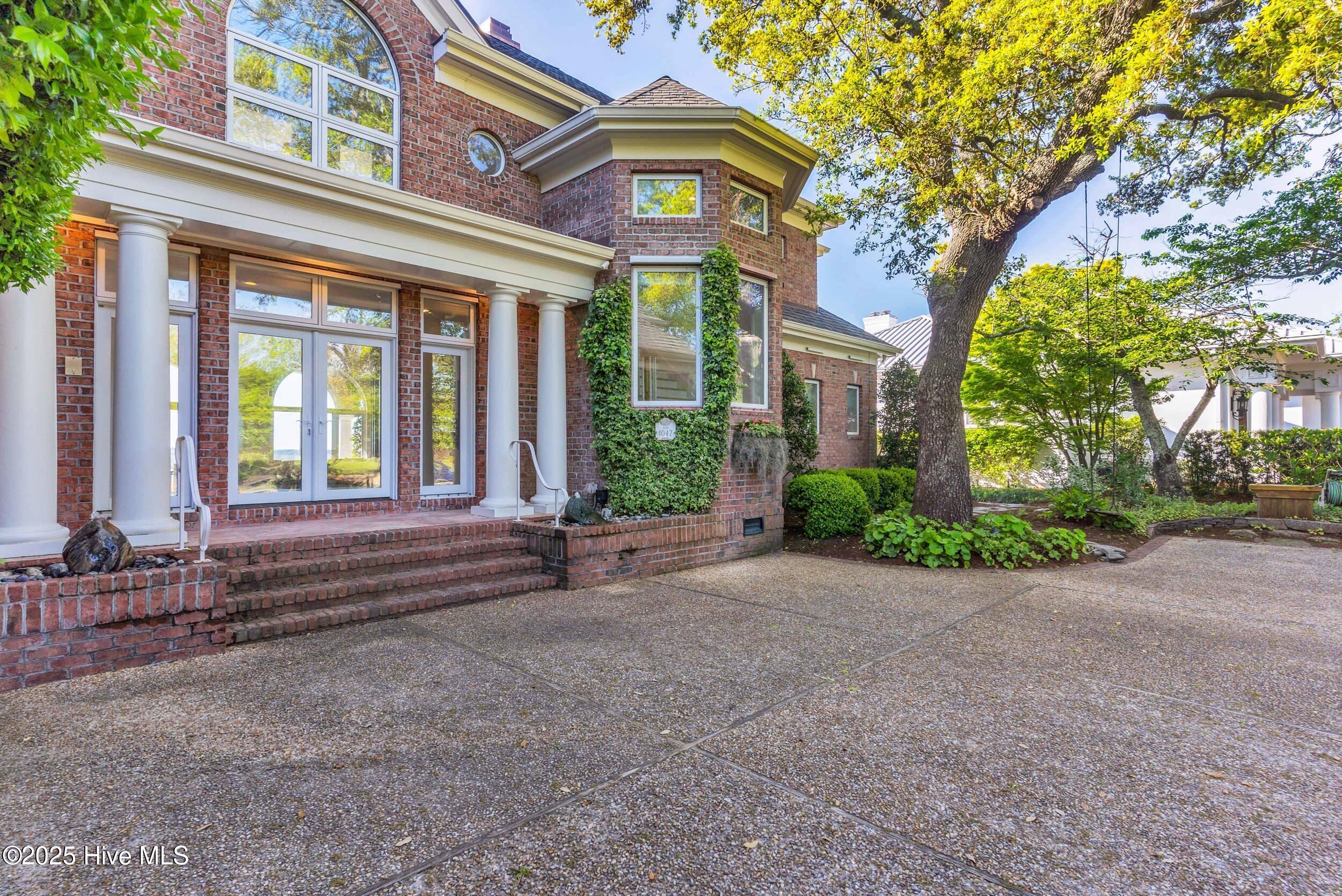 100505592 | Photo 13