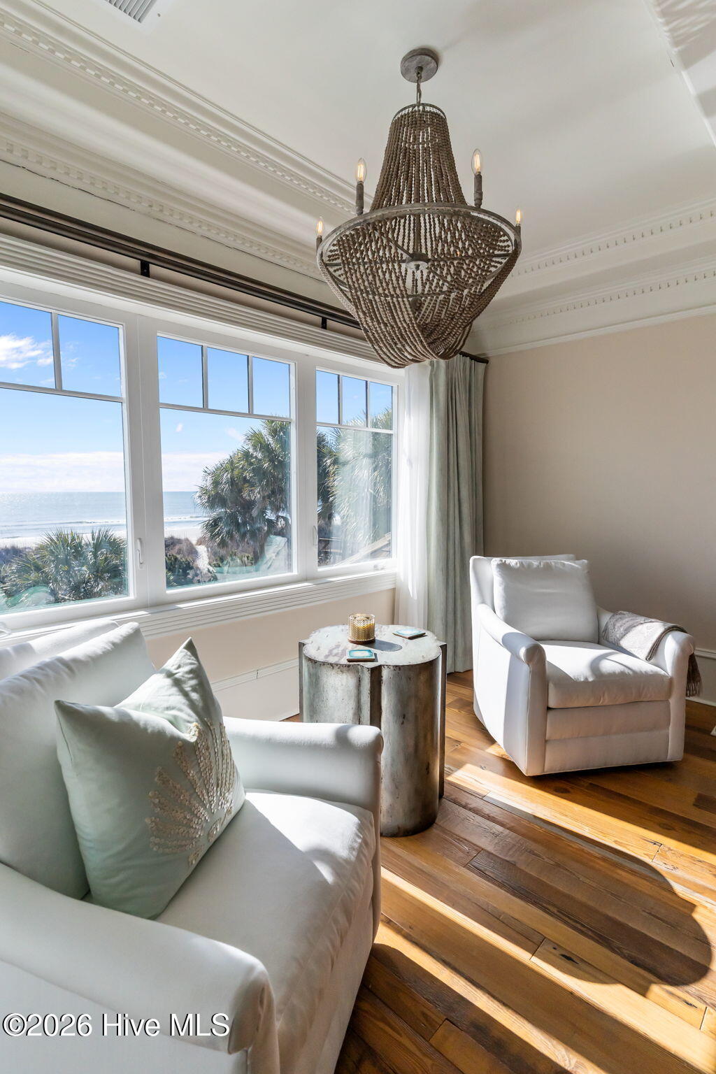 100552689 | Photo 69