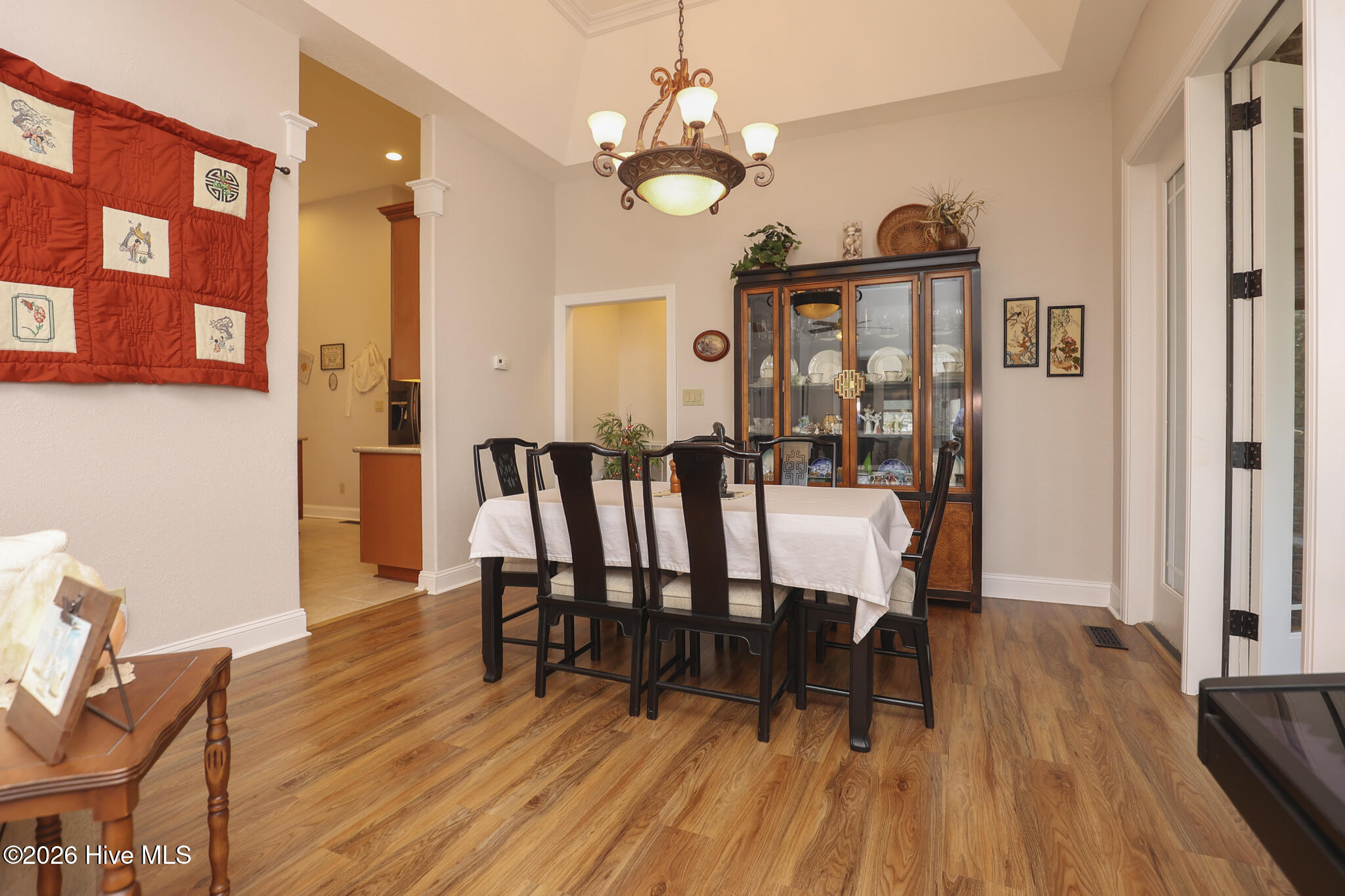 100564942 | Photo 105