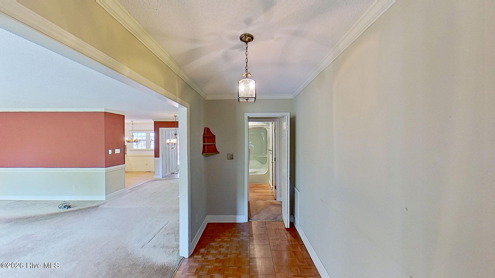 512 Raymond Drive,Arapahoe