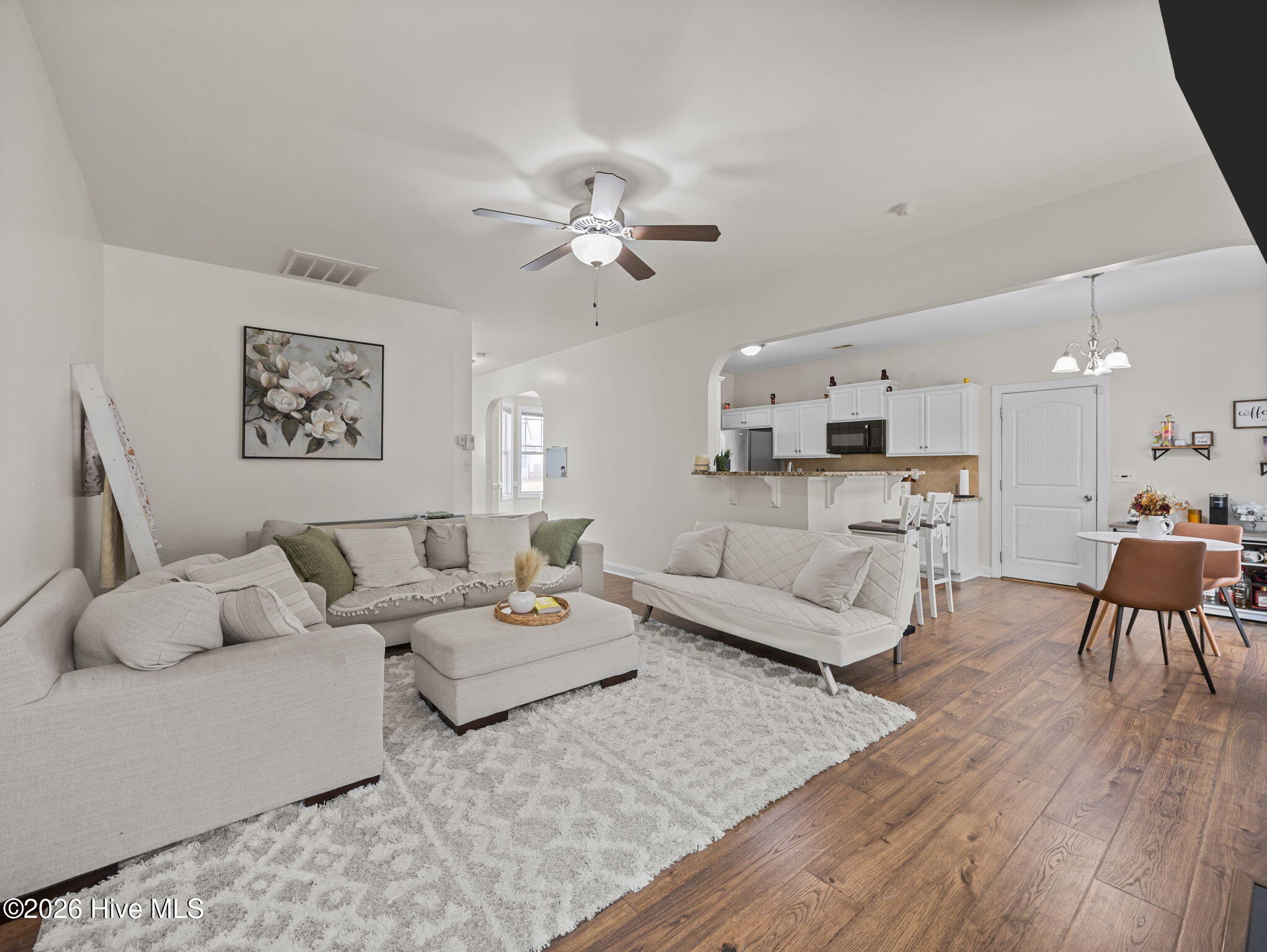 100562724 | Photo 17