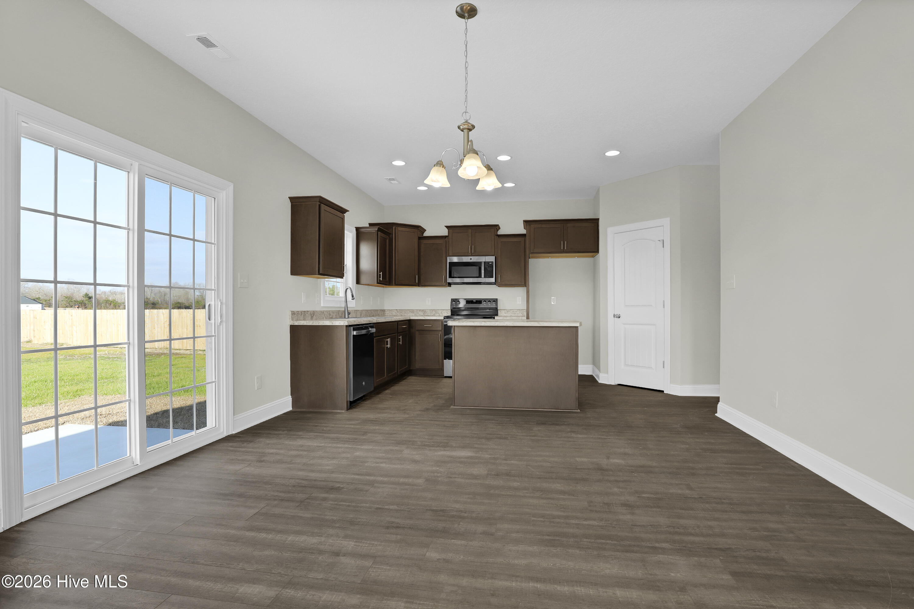 805 Calebs Creek Court, Maysville, NC 28555 – photo 8: 6G8A4270