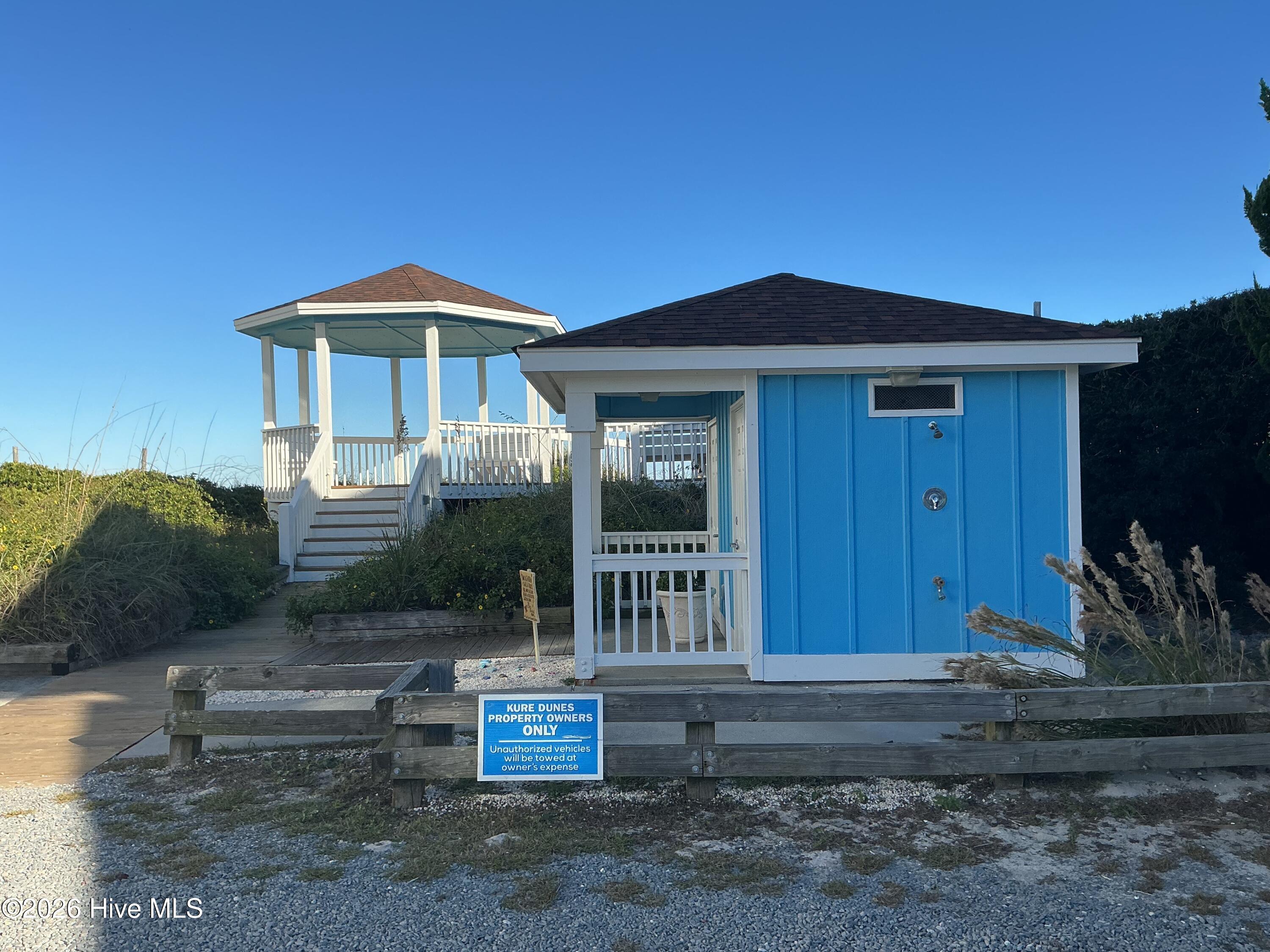 402 Fort Fisher Boulevard N, Kure Beach, NC, 28449