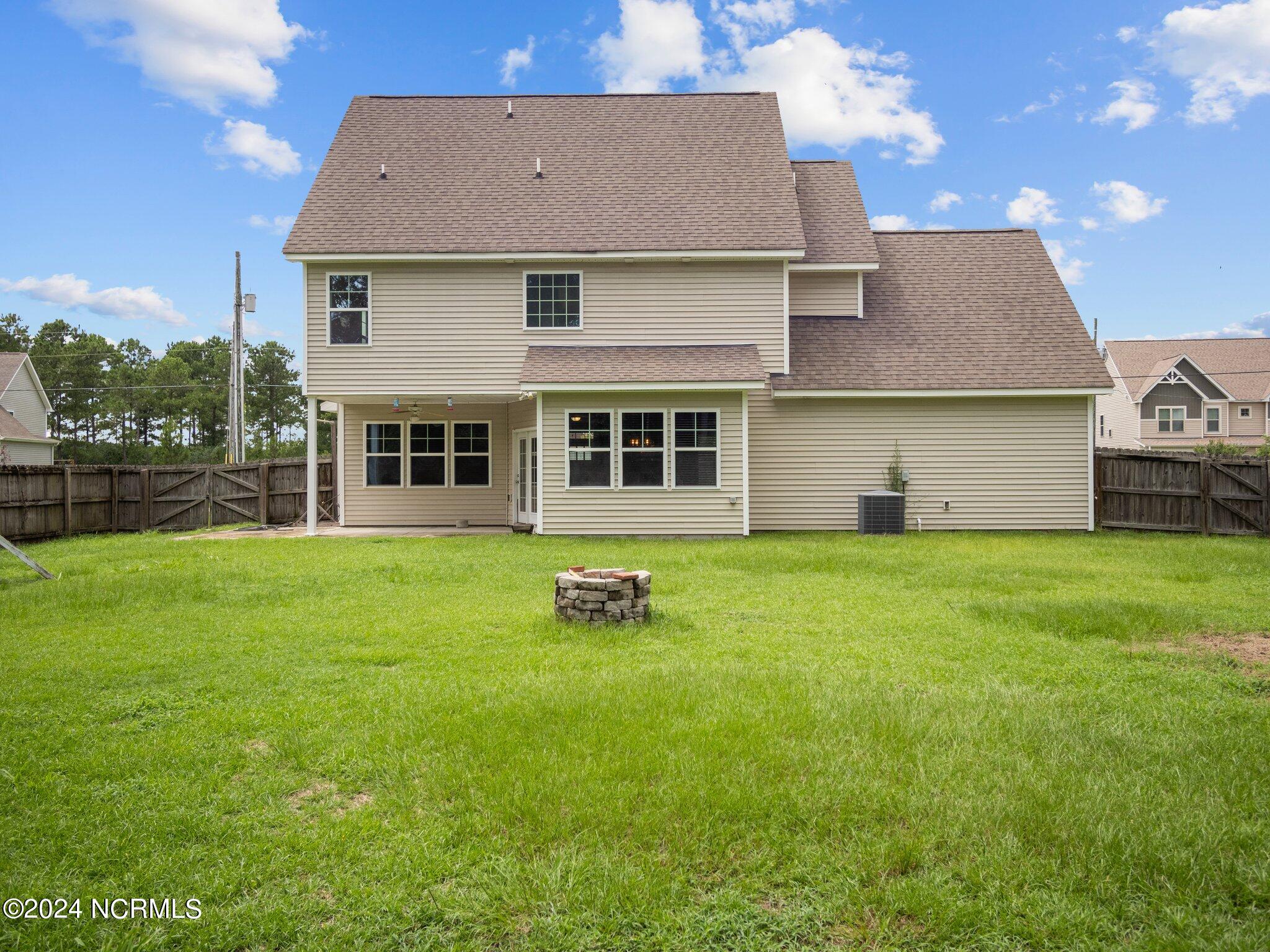 100557405 | Photo 34