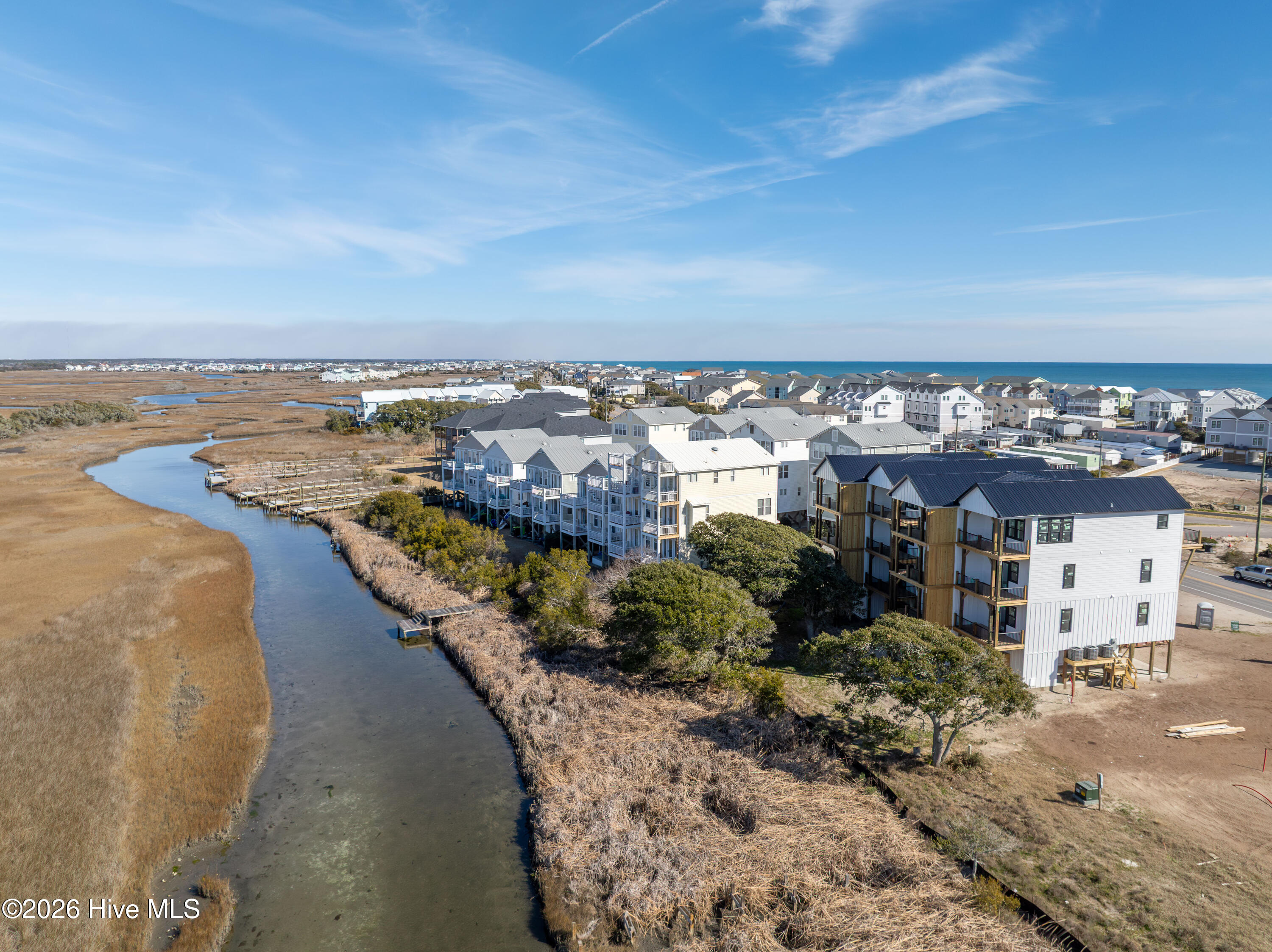 100552257 | Photo 33