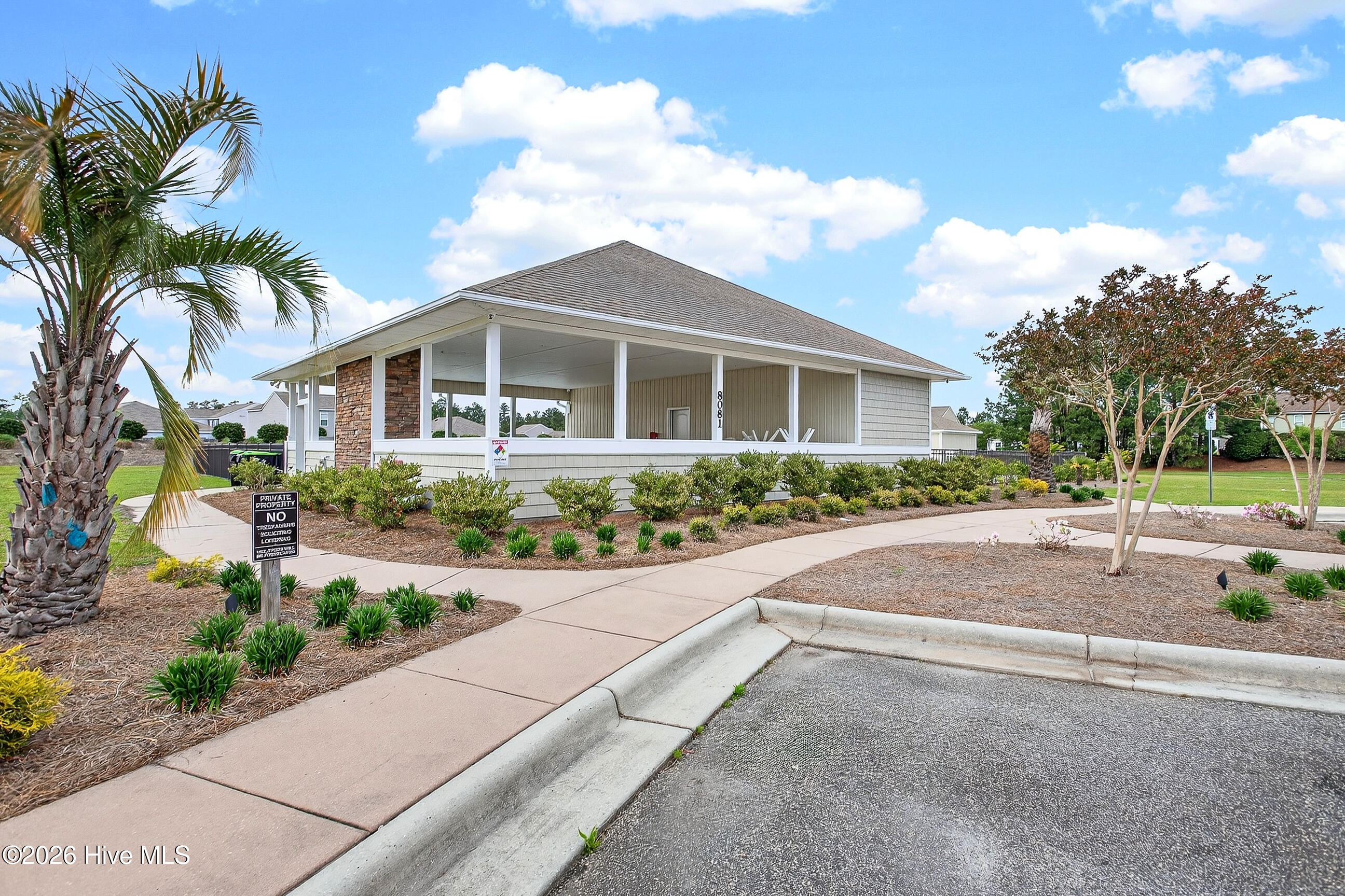 100565797 | Photo 32