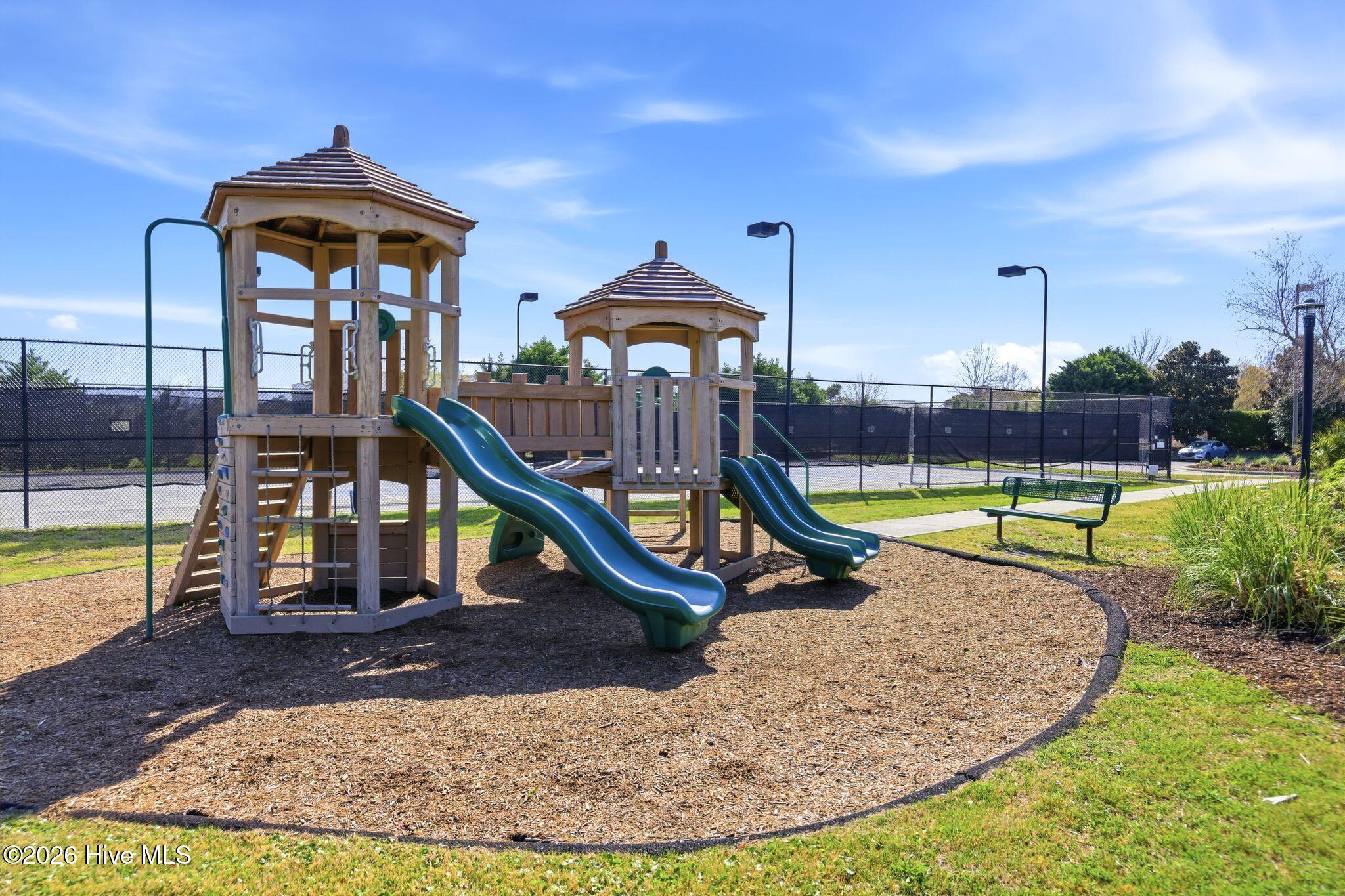 100564398 | Photo 48