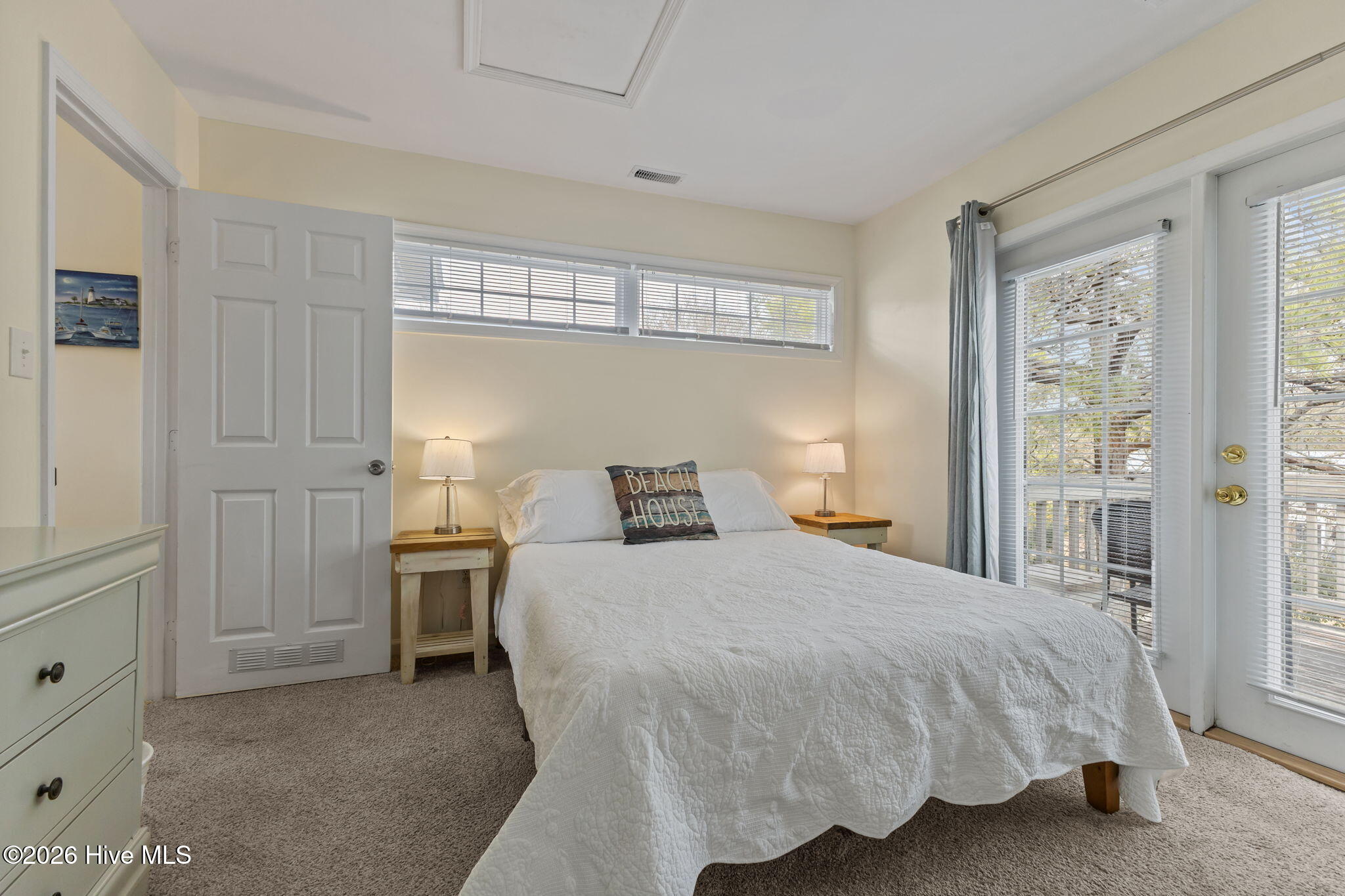 100557971 | Photo 21