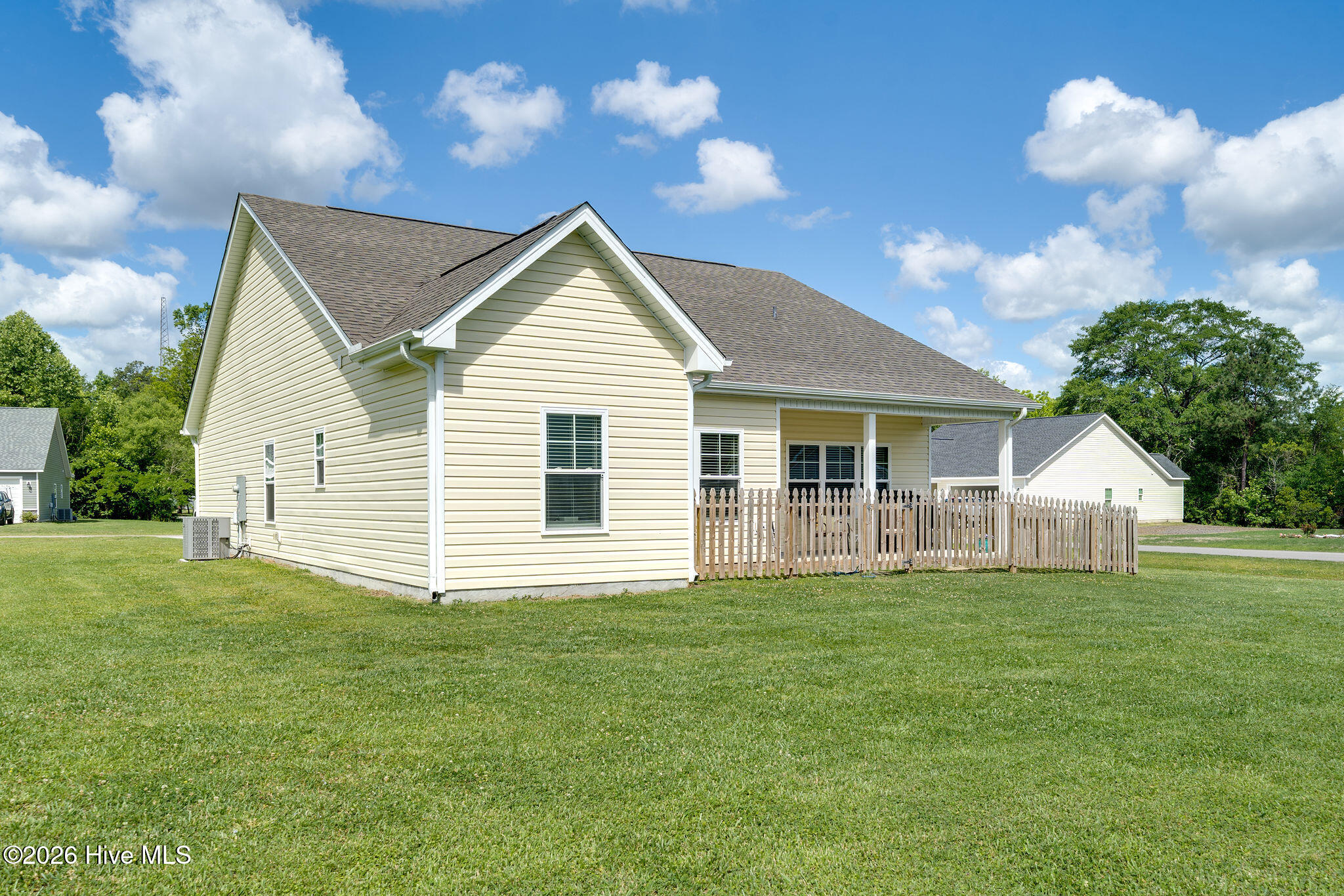 132 Lacarol Street, Rose Hill, NC 28458 – photo 22: 132lacarol-025