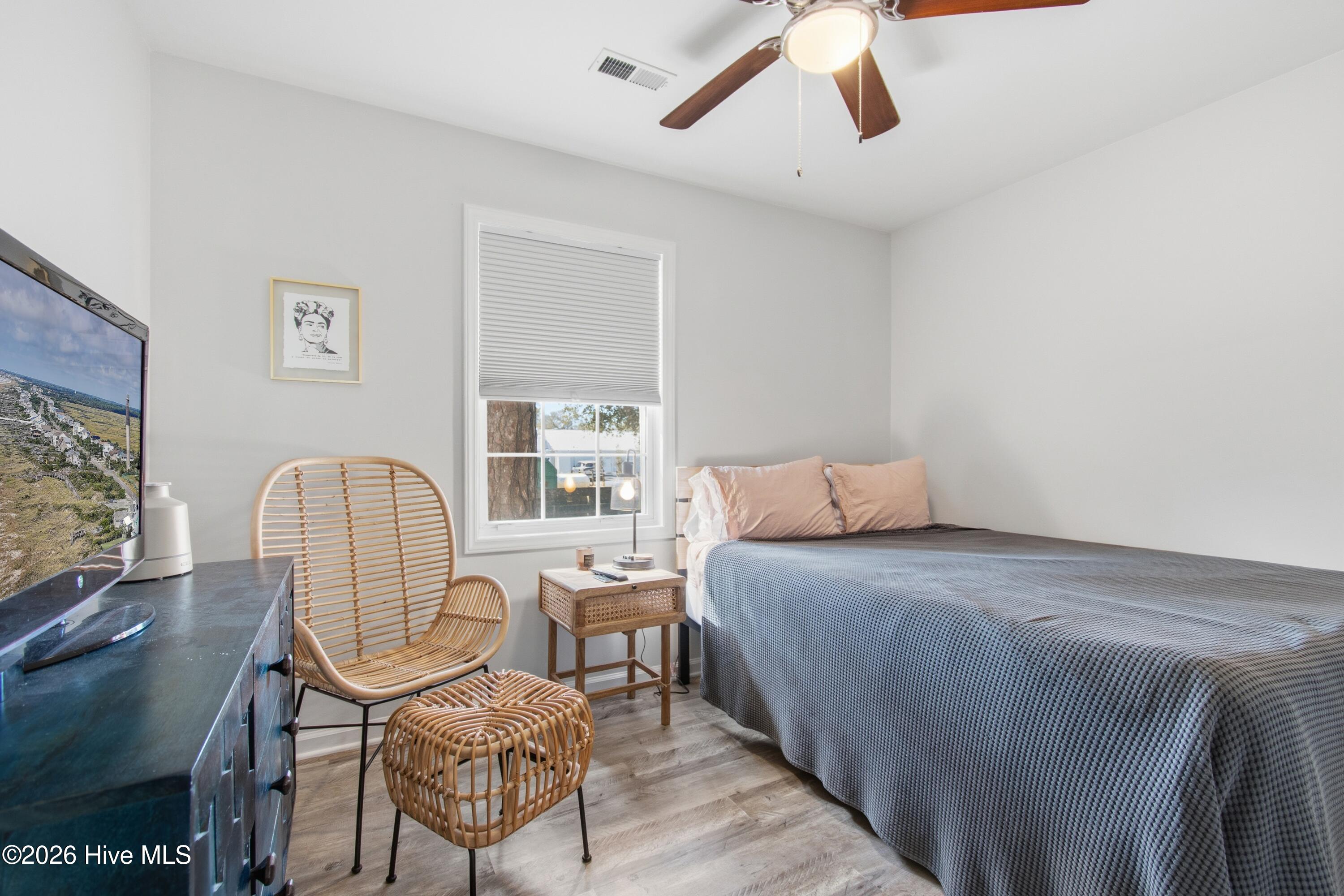 100561306 | Photo 20