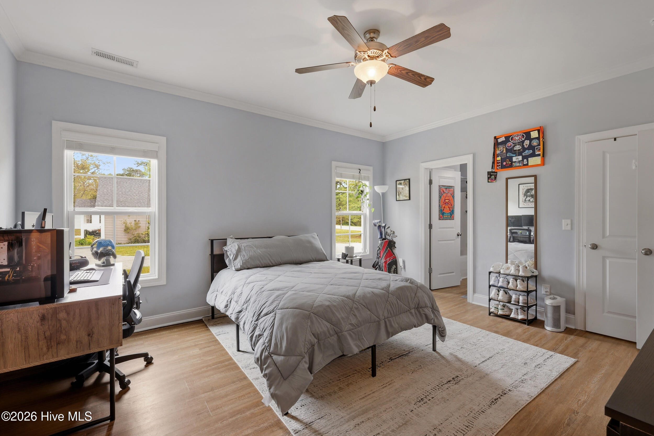 100566904 | Photo 22