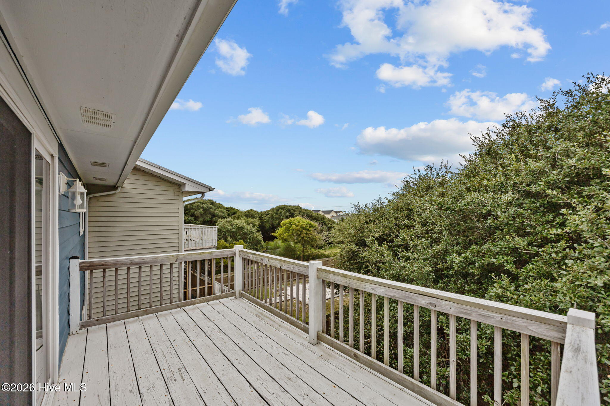 100551213 | Photo 37