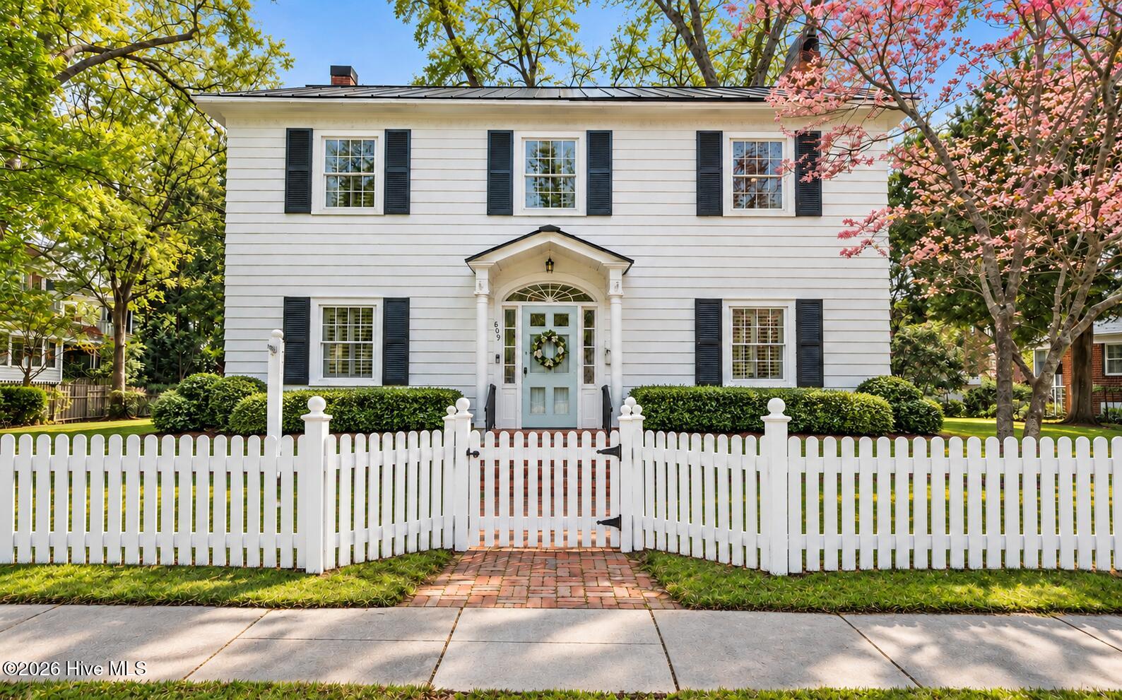 609 New Street,New Bern