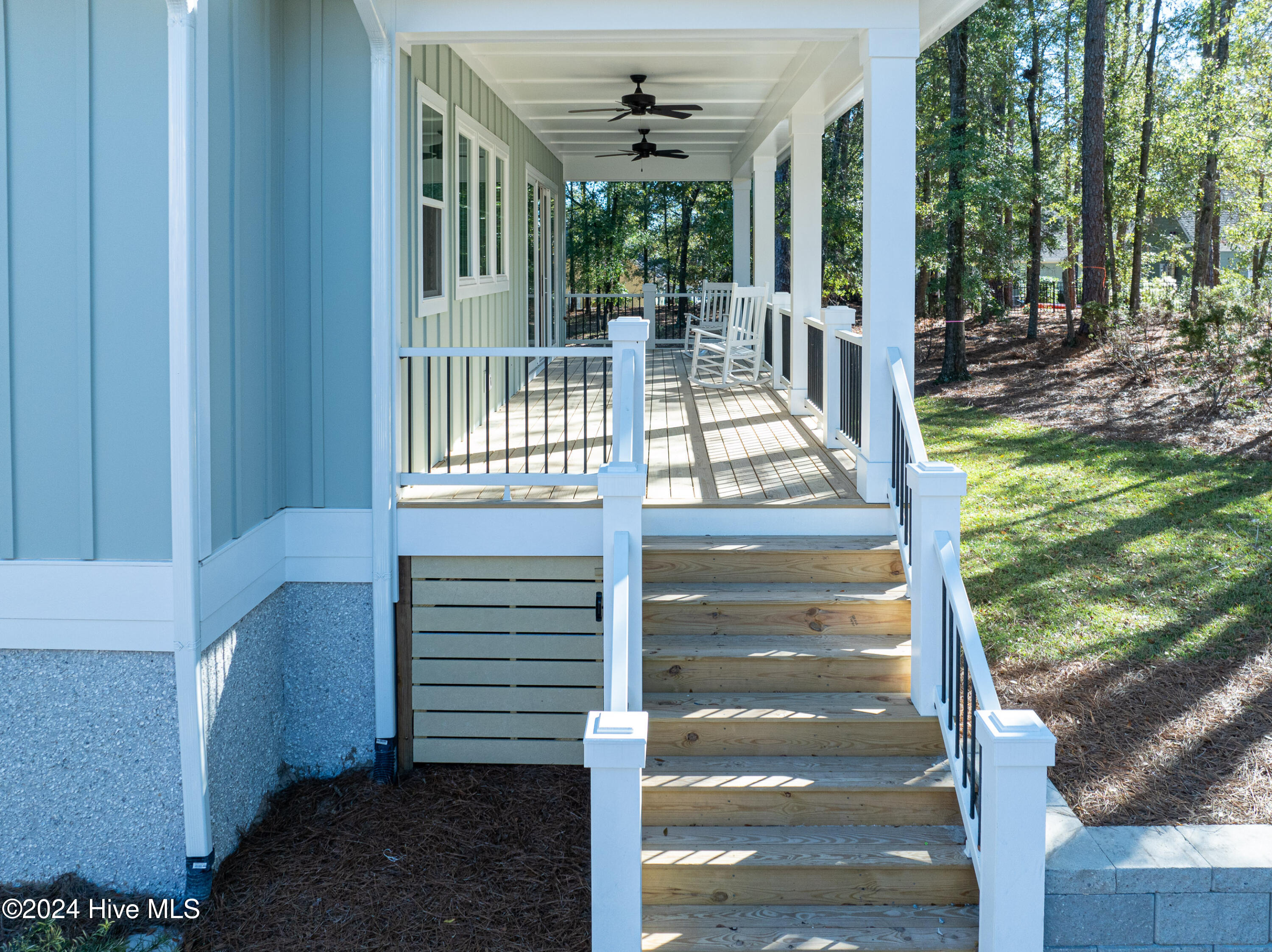 100451918 | Photo 44