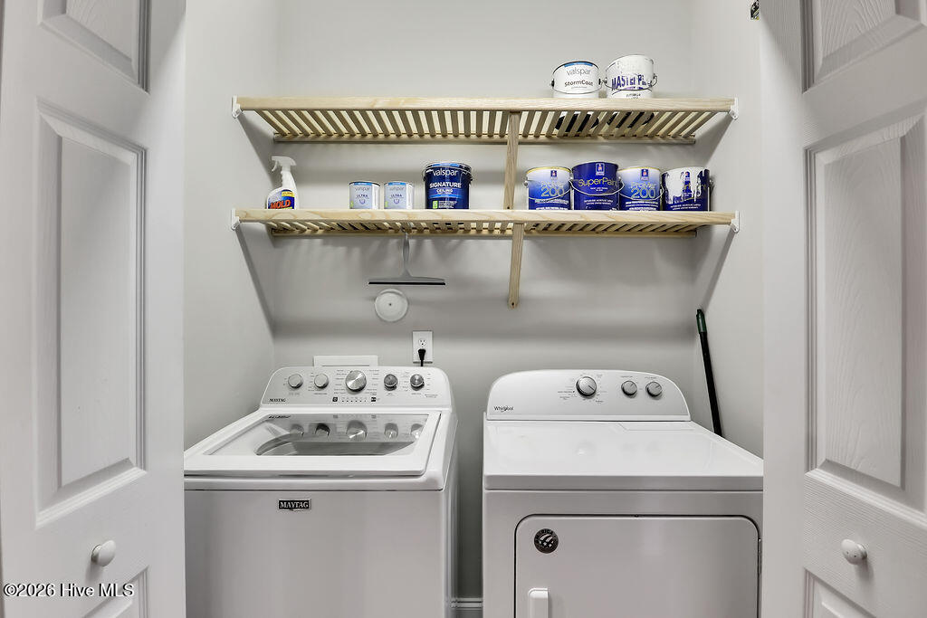 100558712 | Photo 17