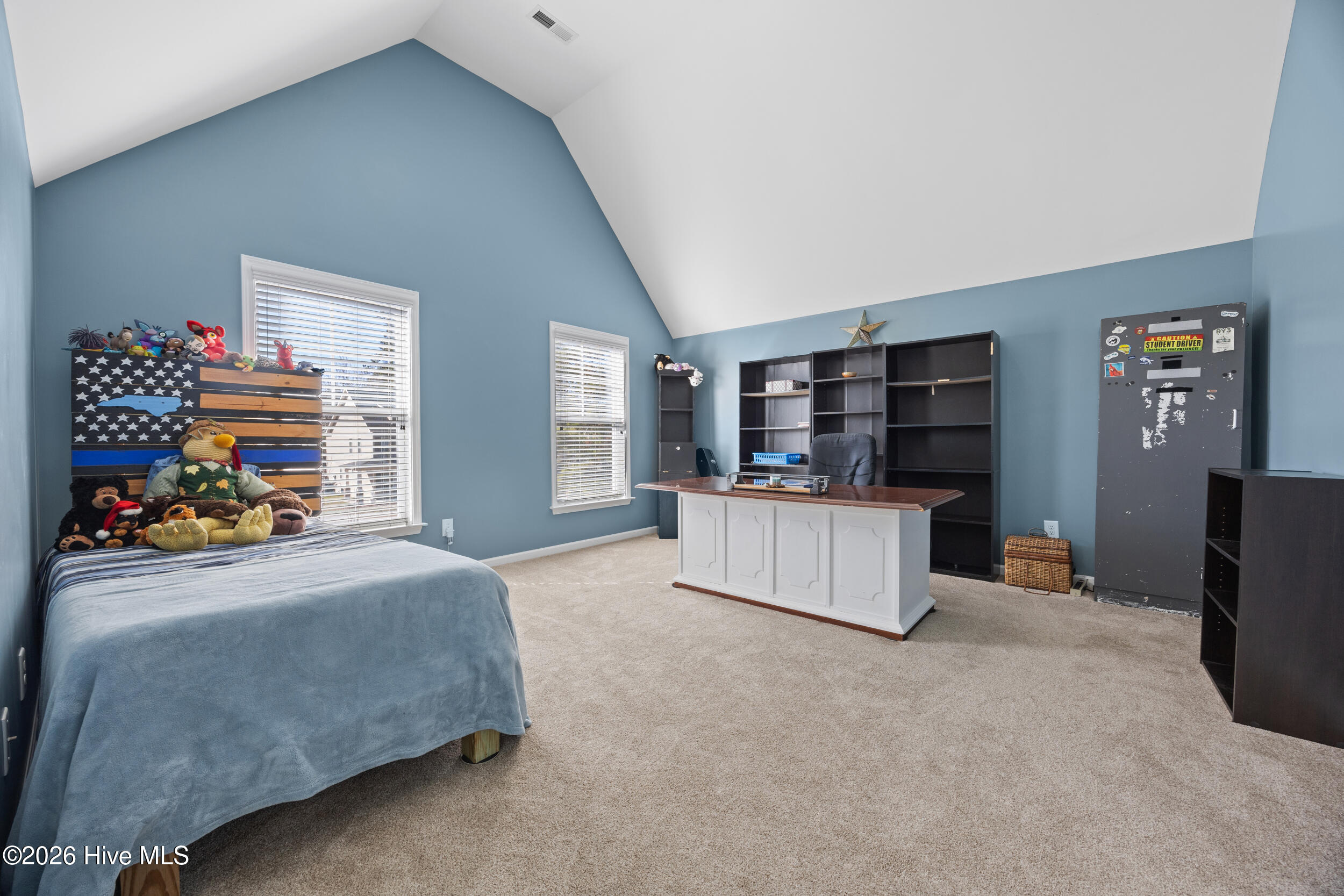 100549248 | Photo 46