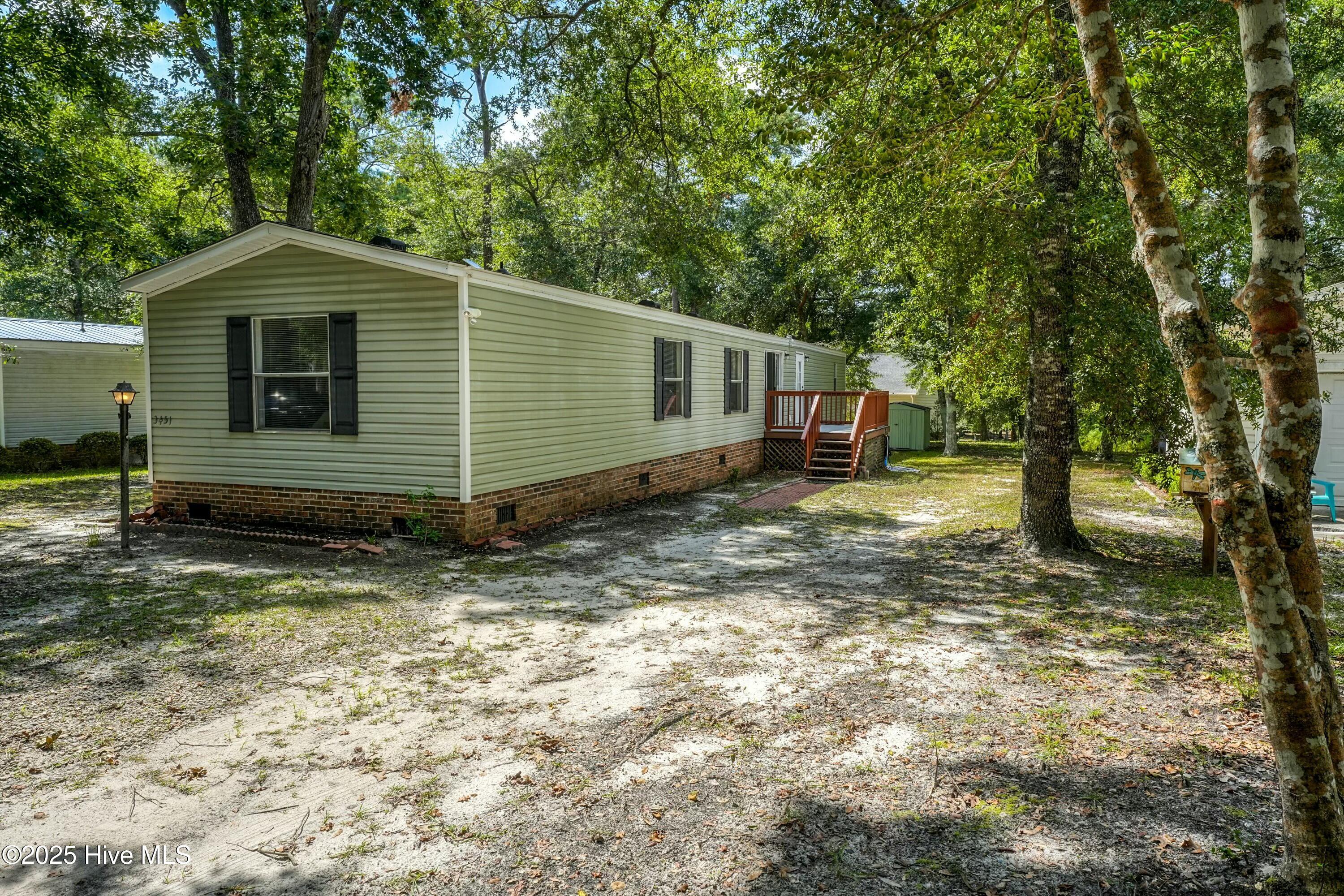 100548602 | Photo 16