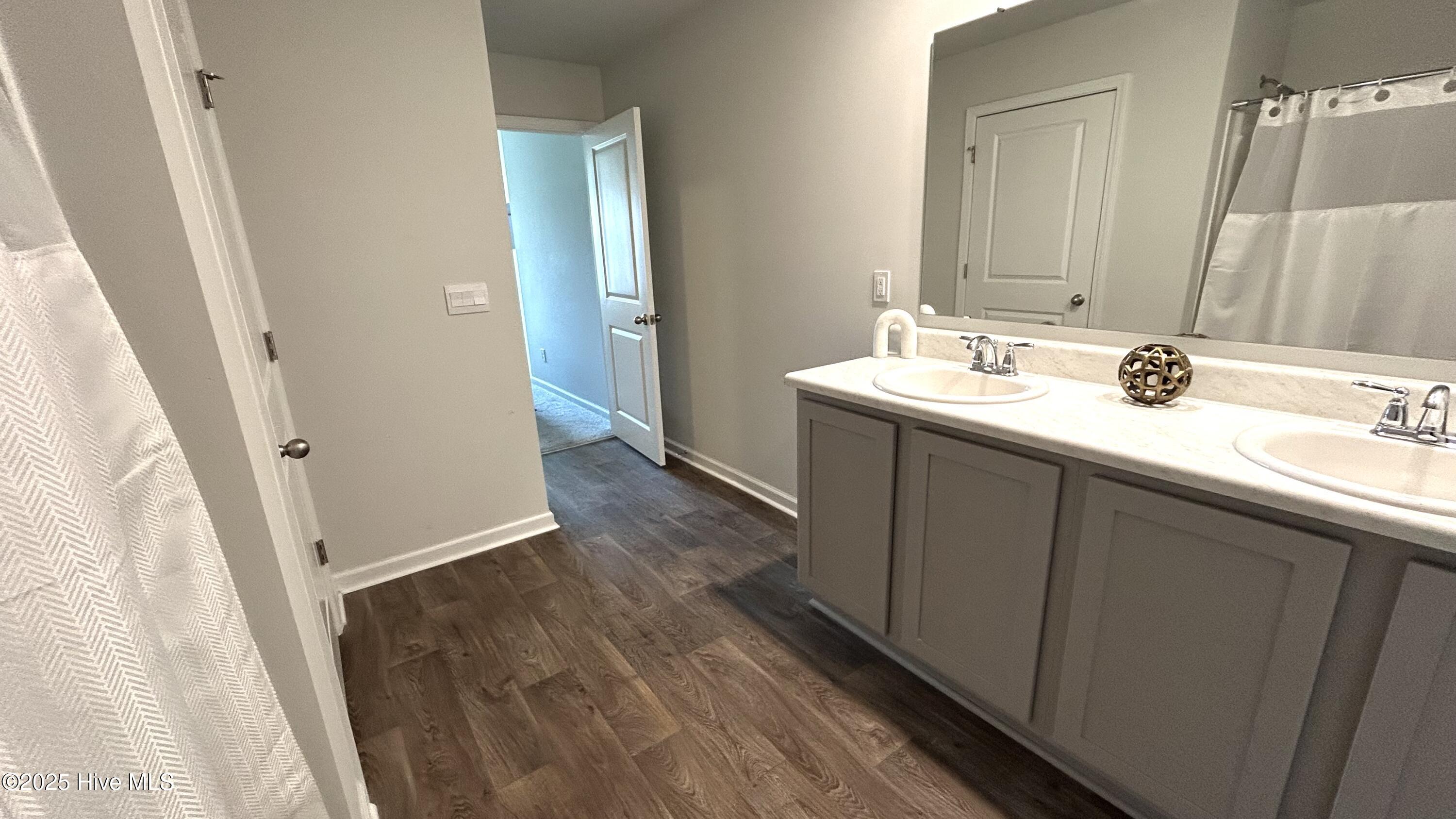 100561165 | Photo 20