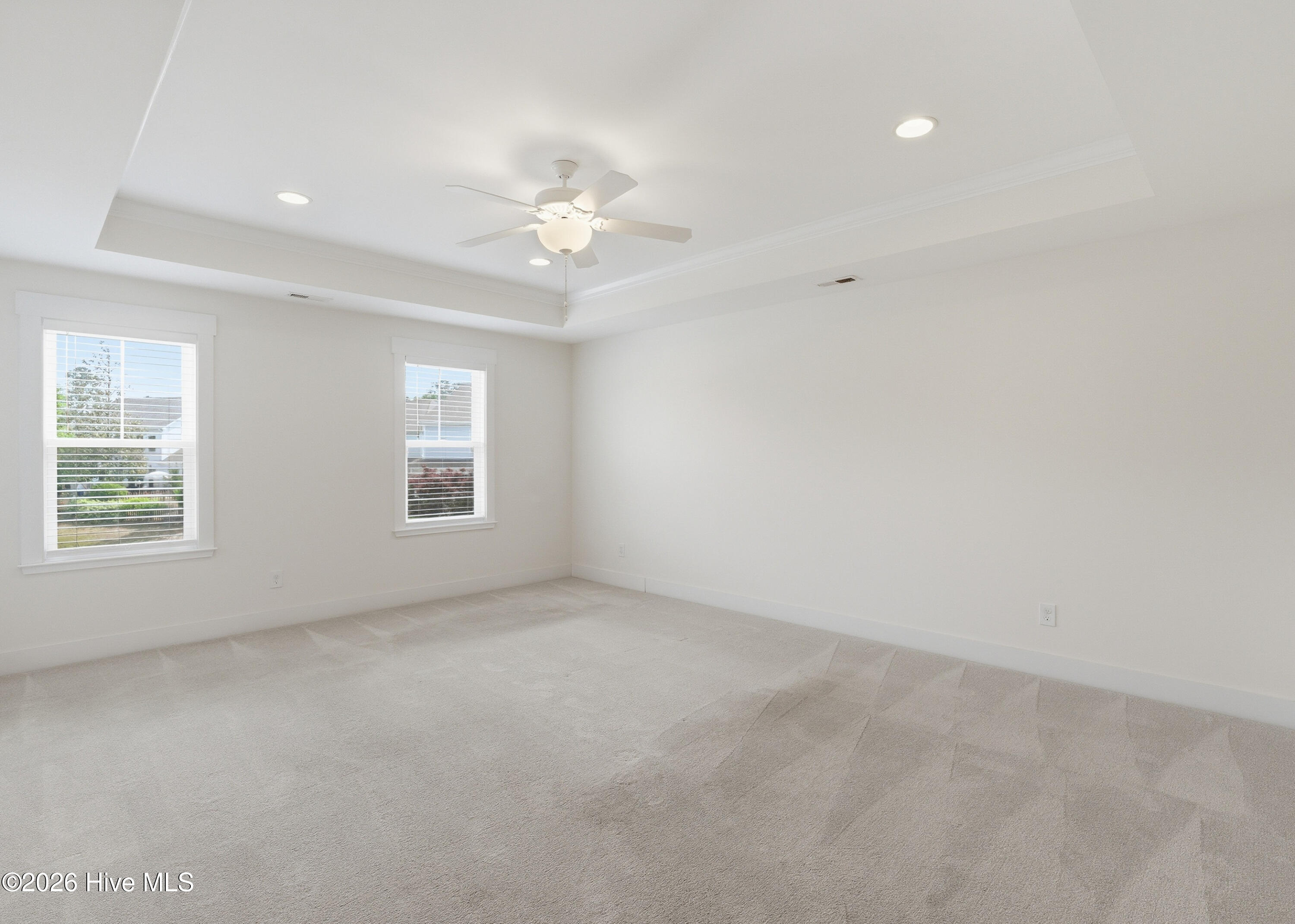 100570577 | Photo 16