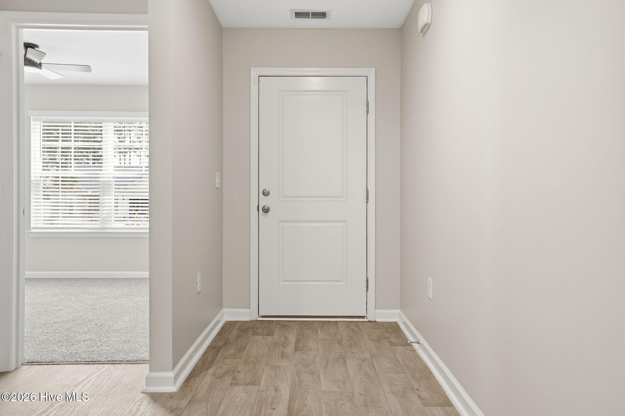 100558624 | Photo 10