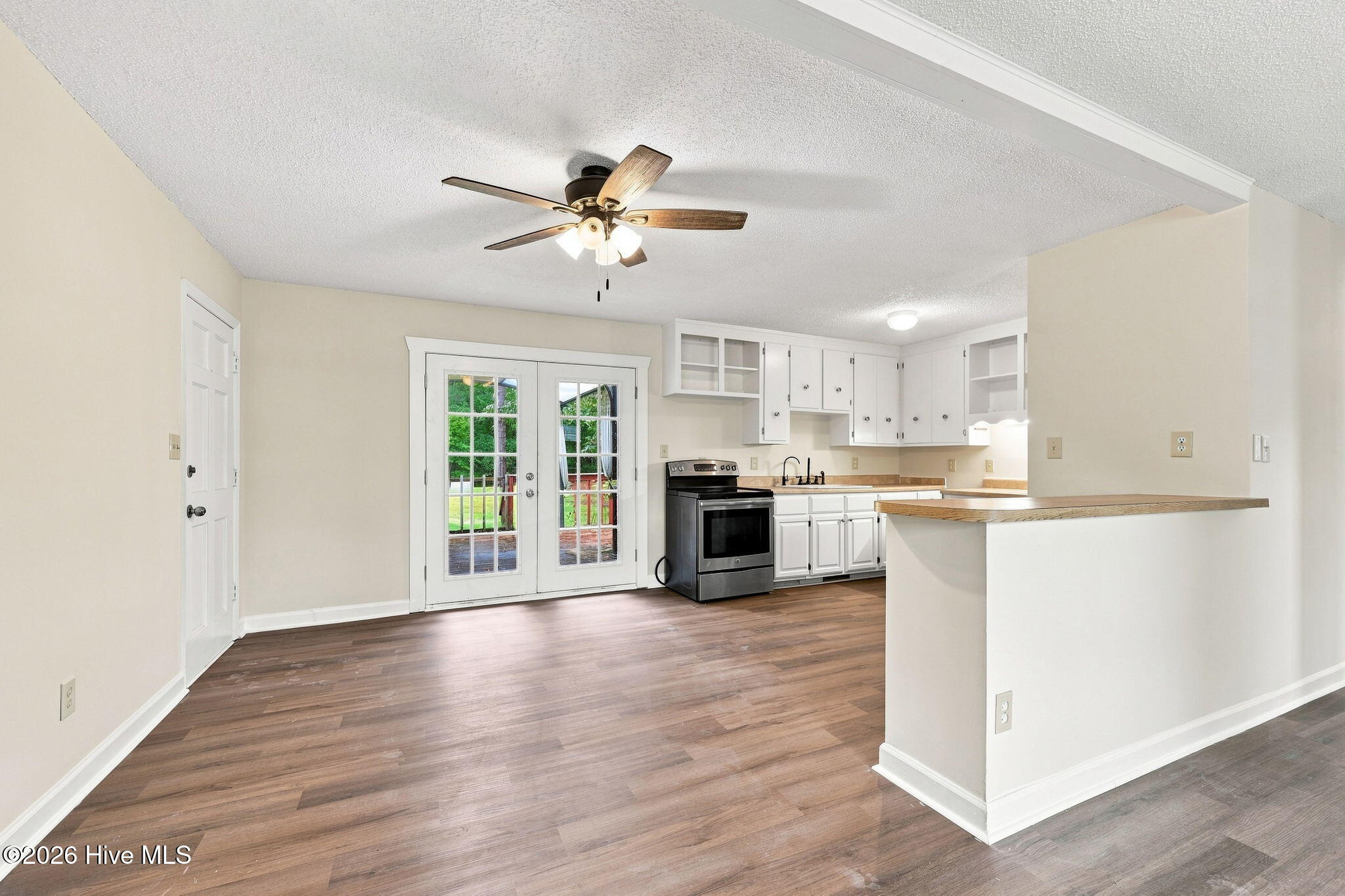 213 Nine Foot Road,Newport