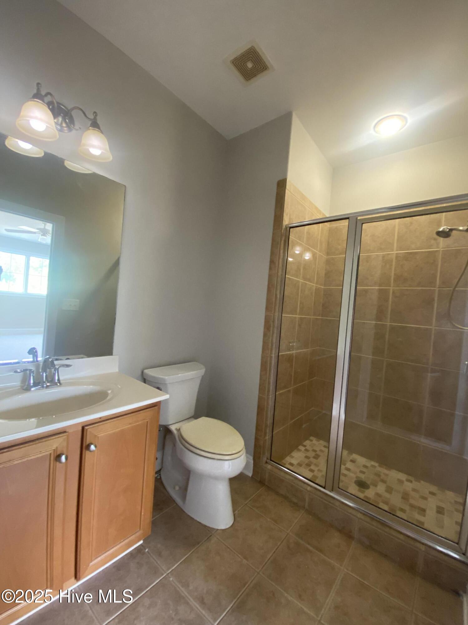 100504440 | Photo 20