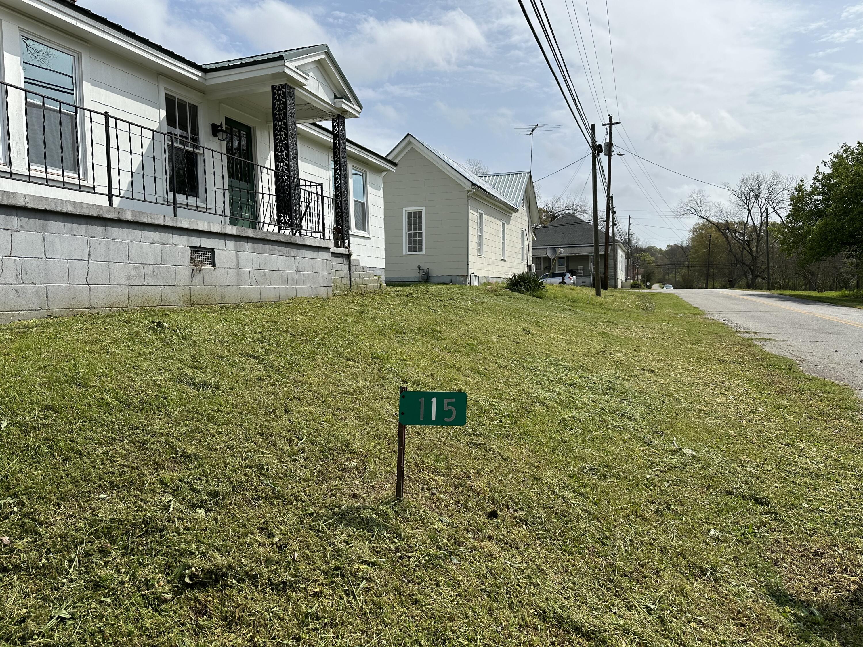 Homes for sale in Crawfordville, GA | 115 Moore St, Crawfordville, GA 30631 | MLS# 527335