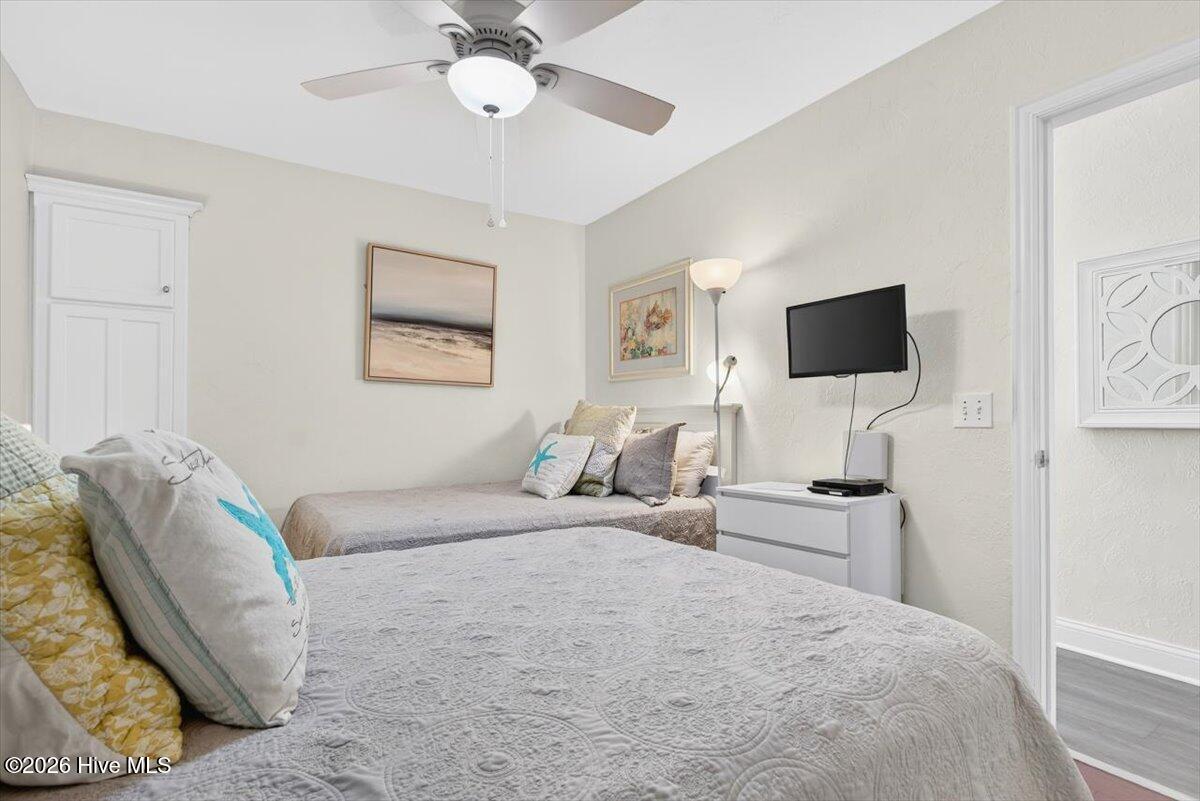 100555622 | Photo 33