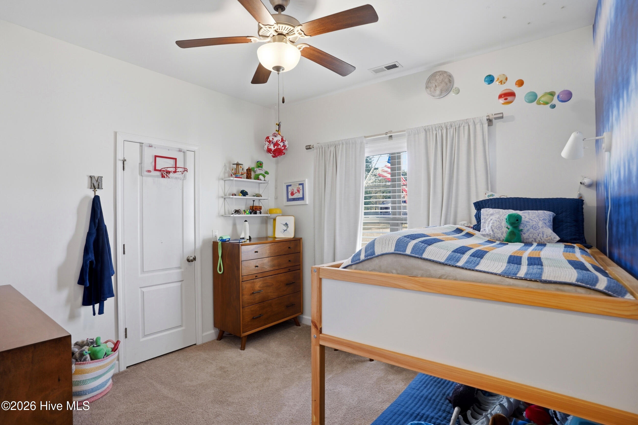 100560631 | Photo 25