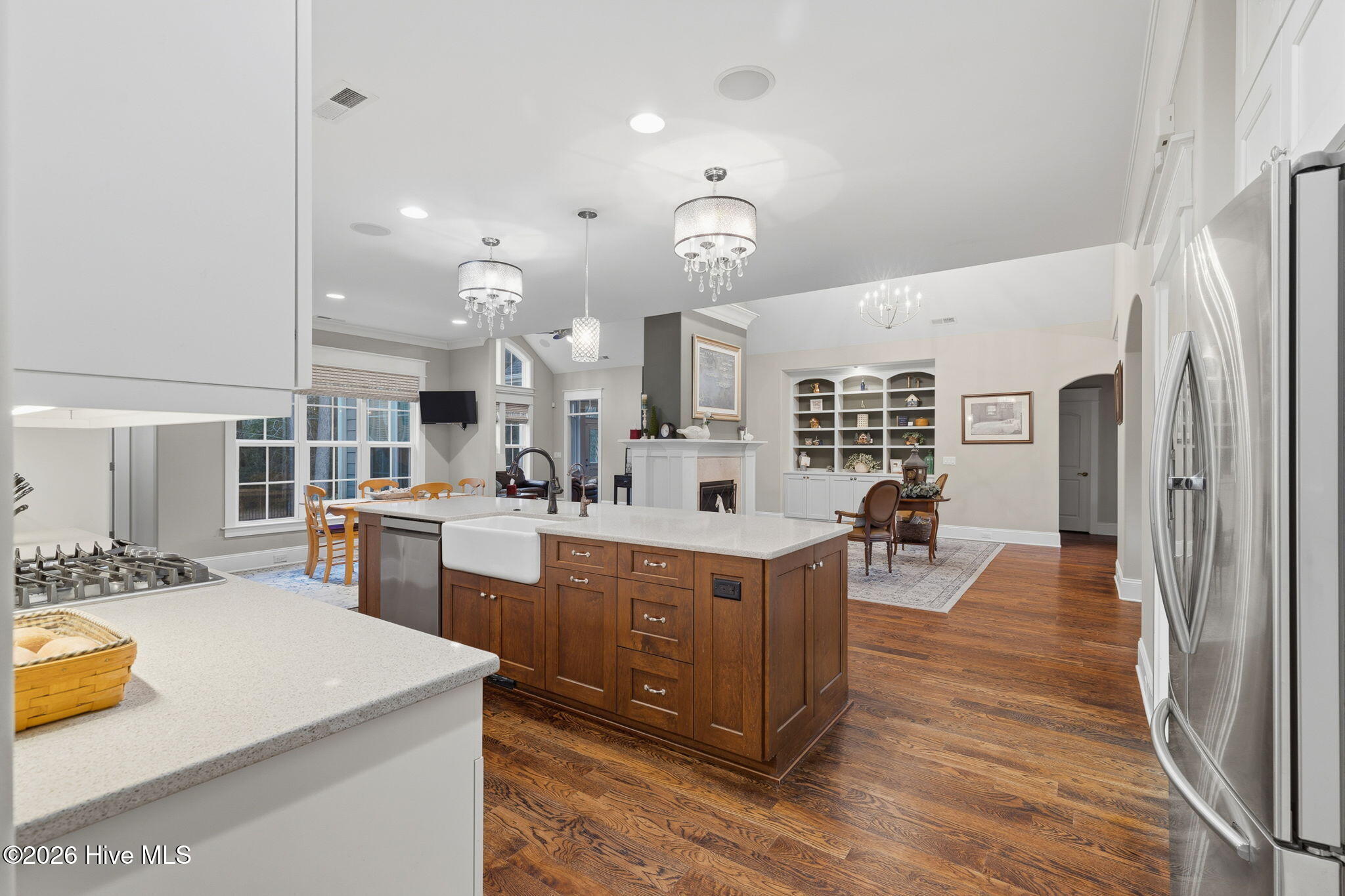 100554087 | Photo 11