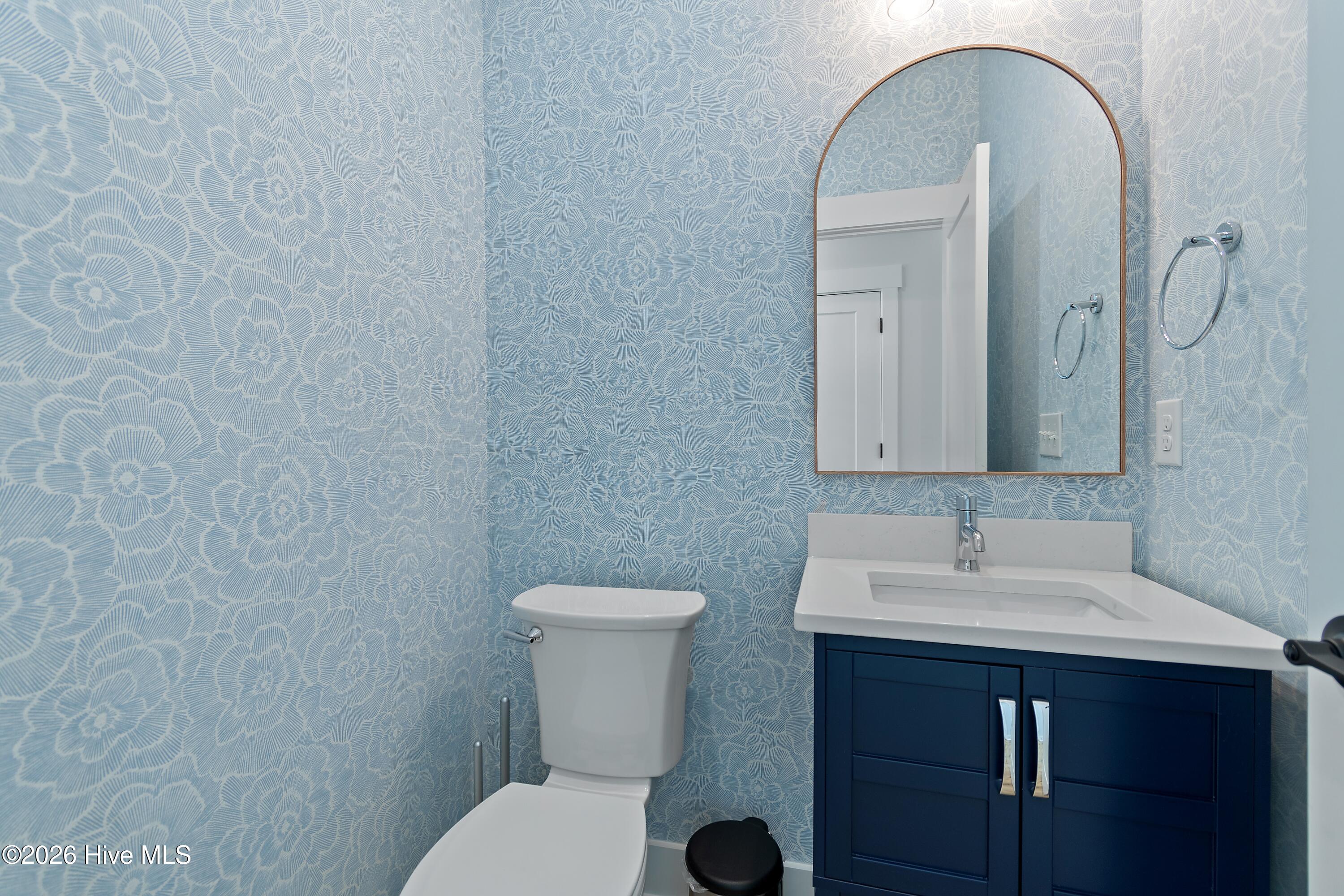 100564147 | Photo 35