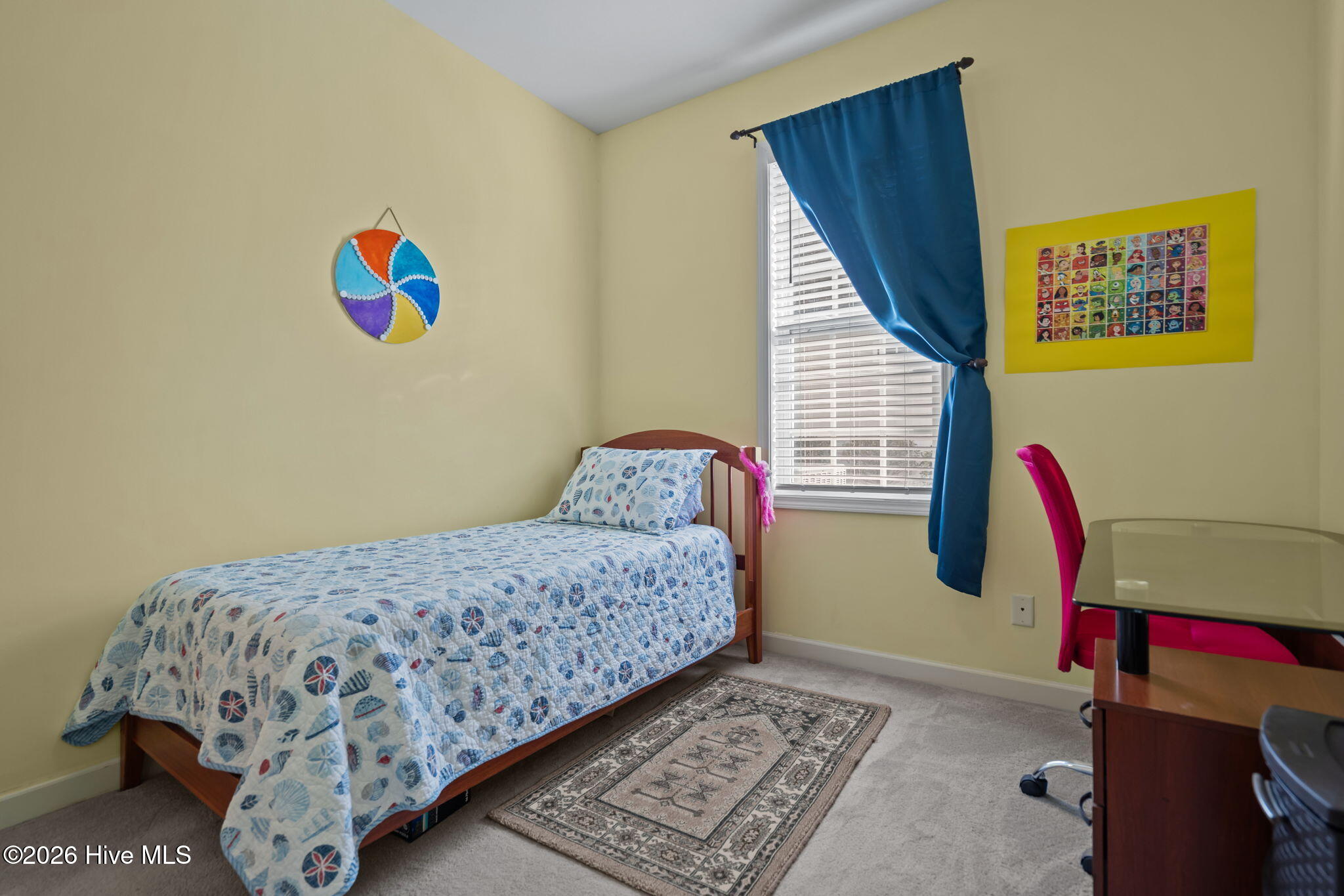 100566429 | Photo 15