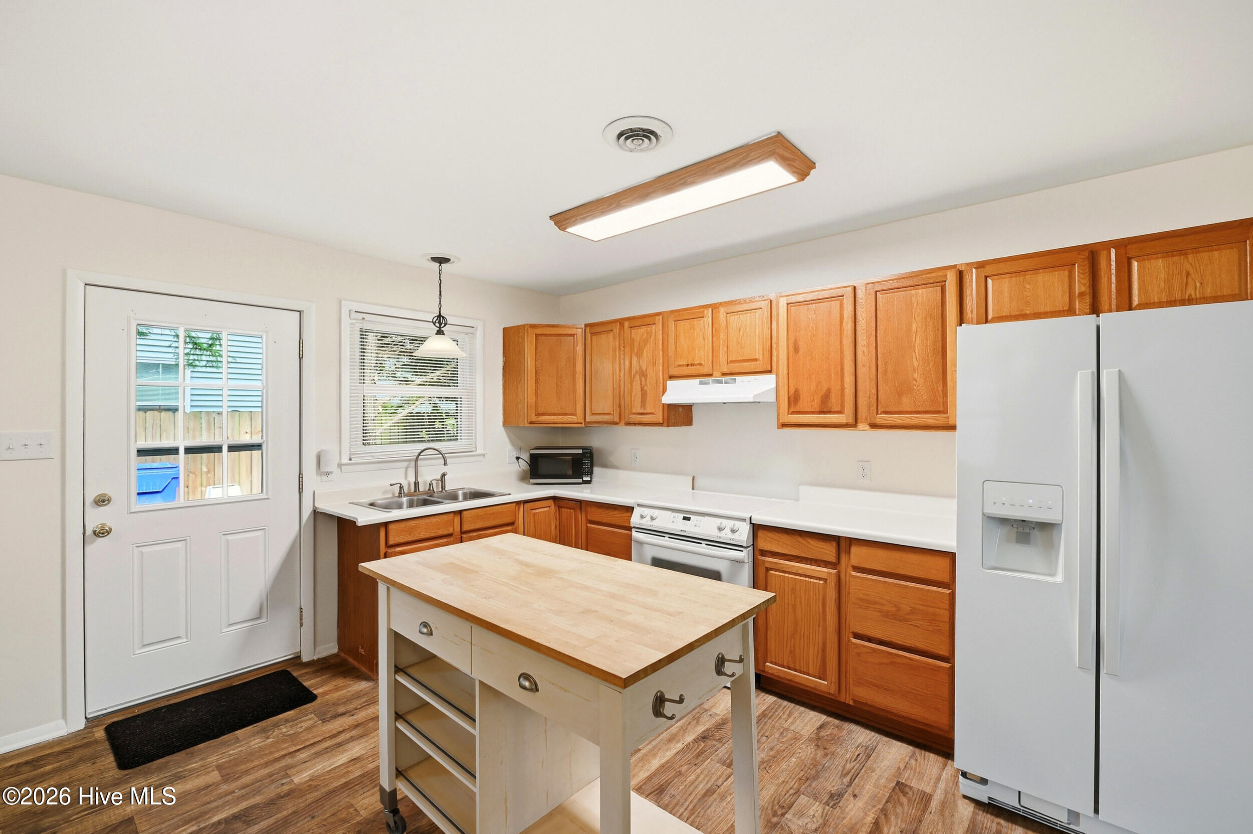 100552518 | Photo 13