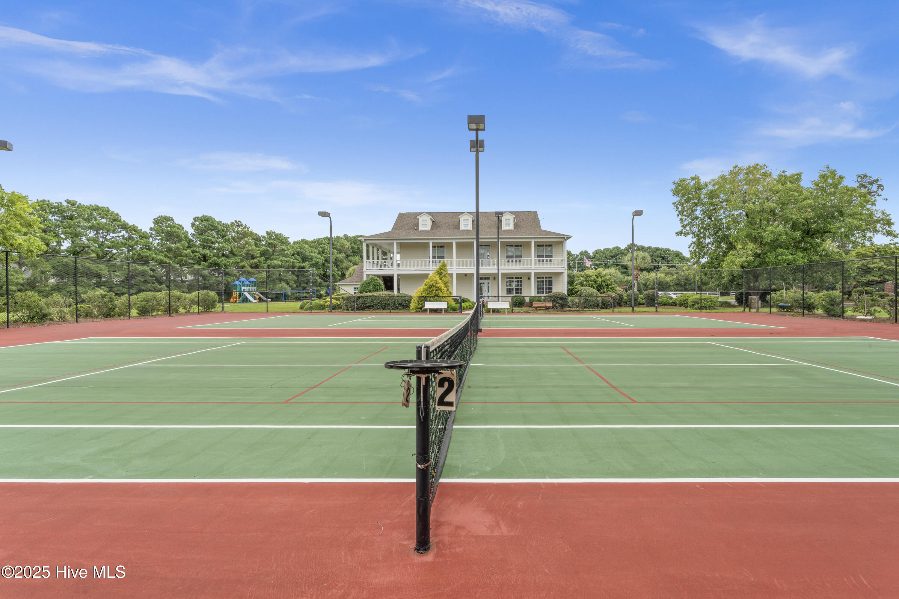 100523584 | Photo 34