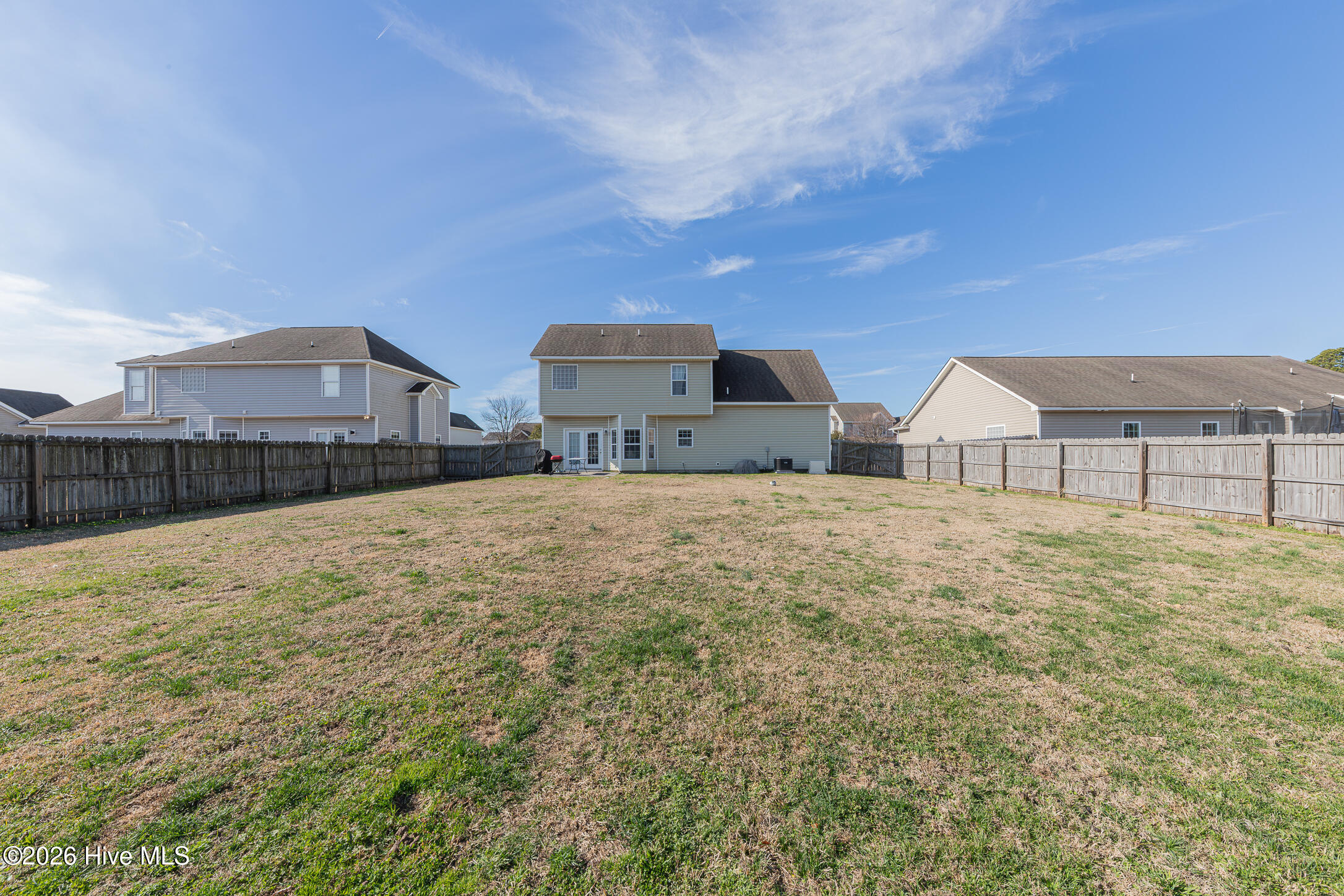 100554733 | Photo 41