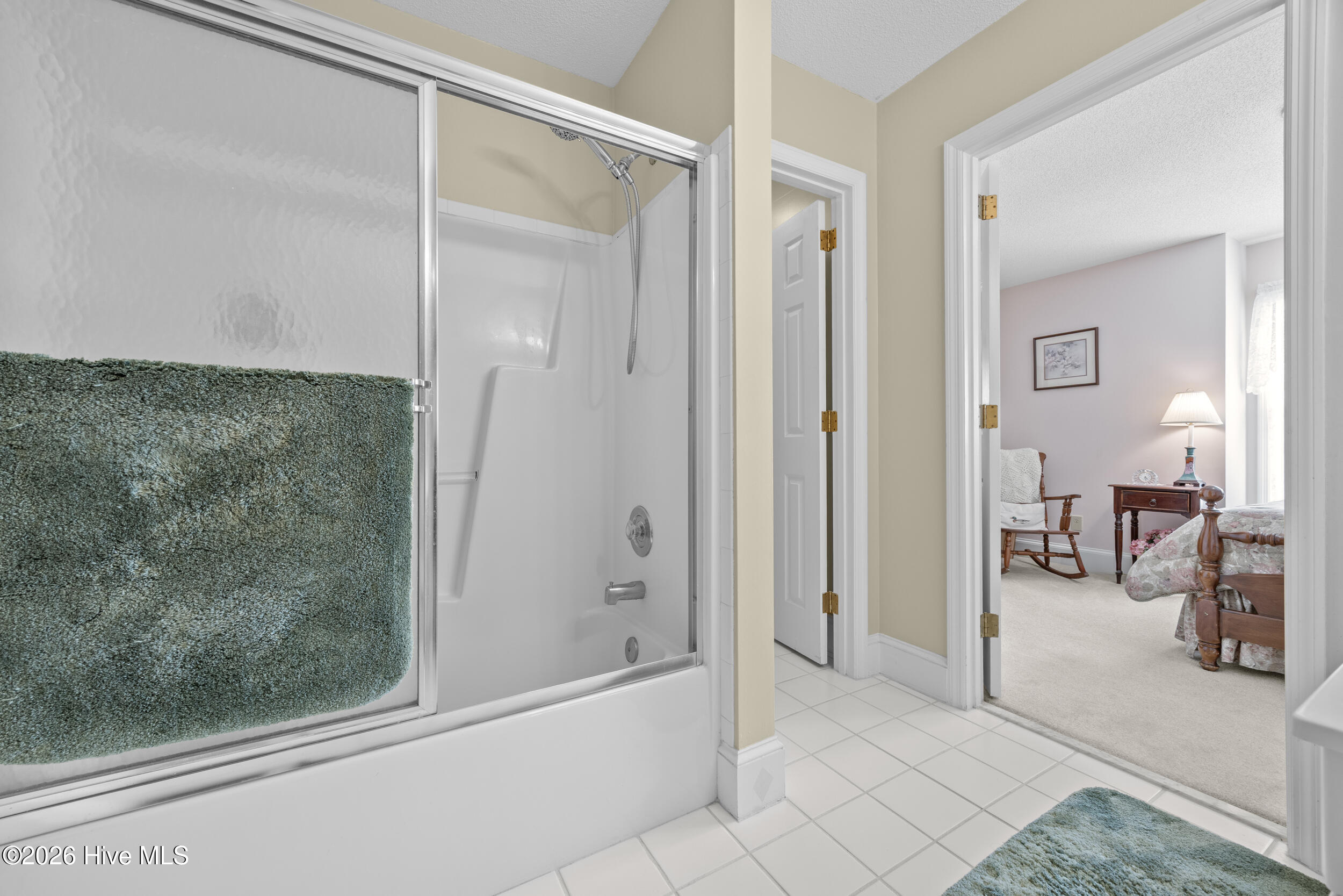 100564035 | Photo 37