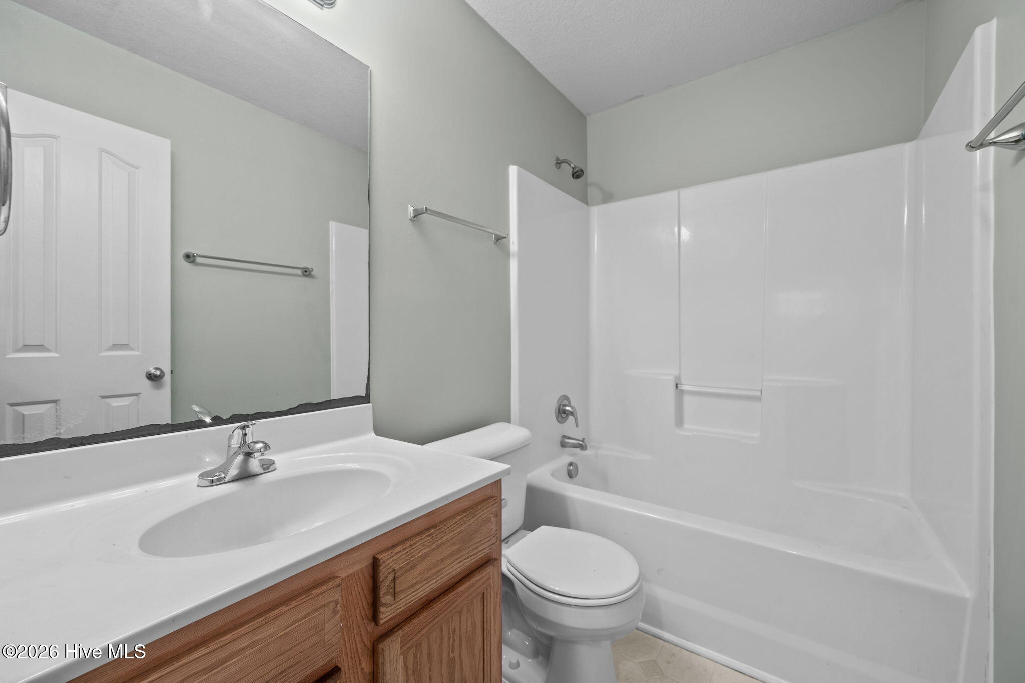 100548388 | Photo 12