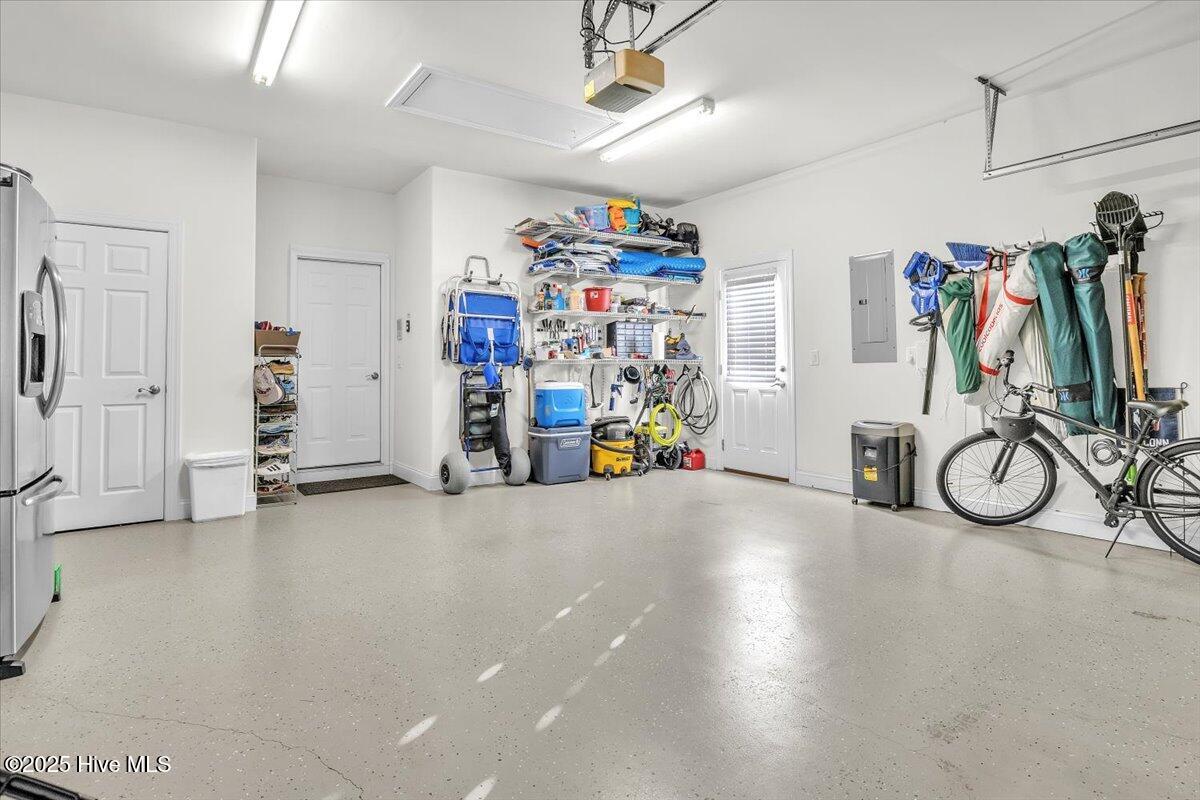 100545391 | Photo 29