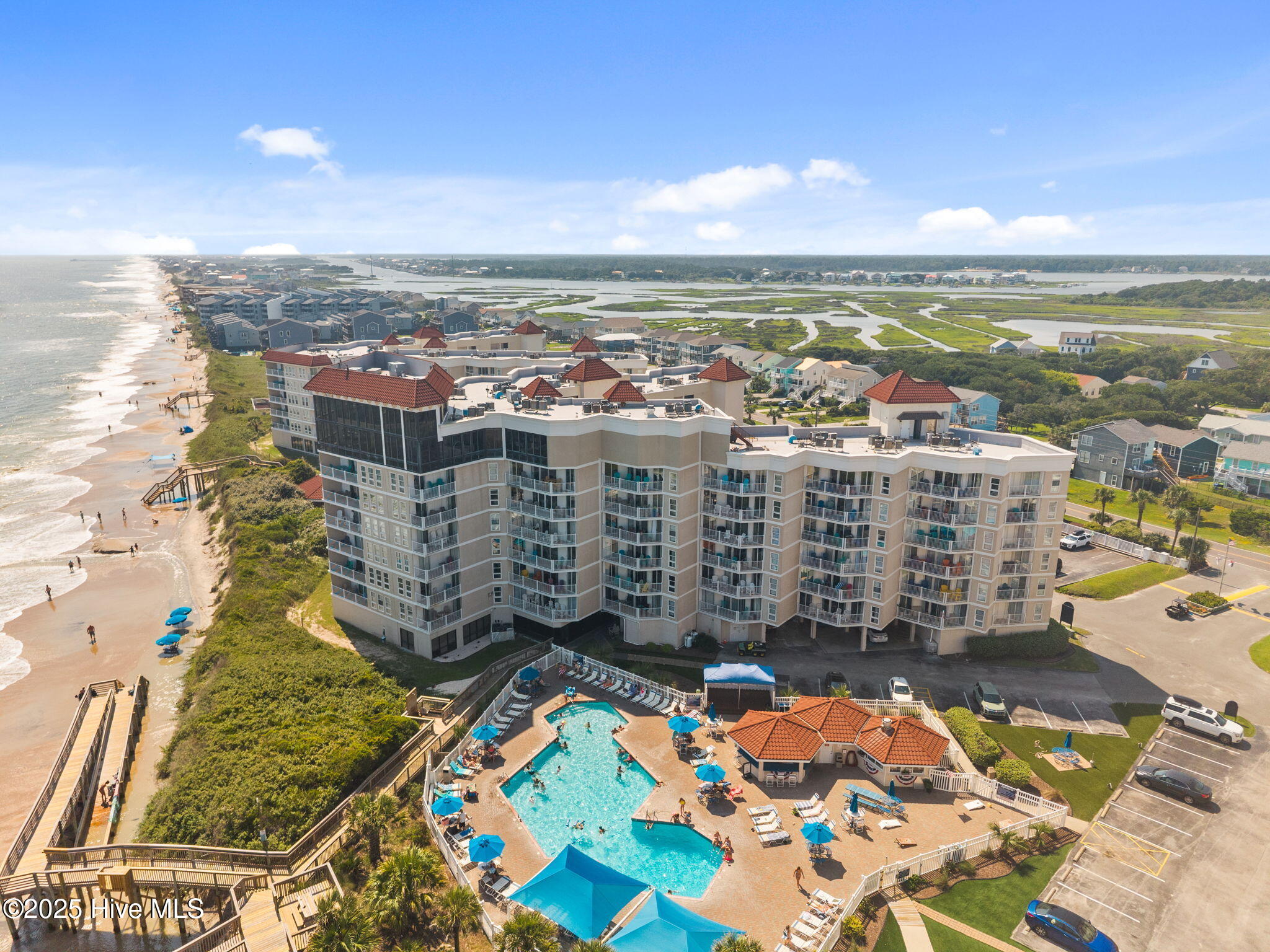 100528908 | Photo 44